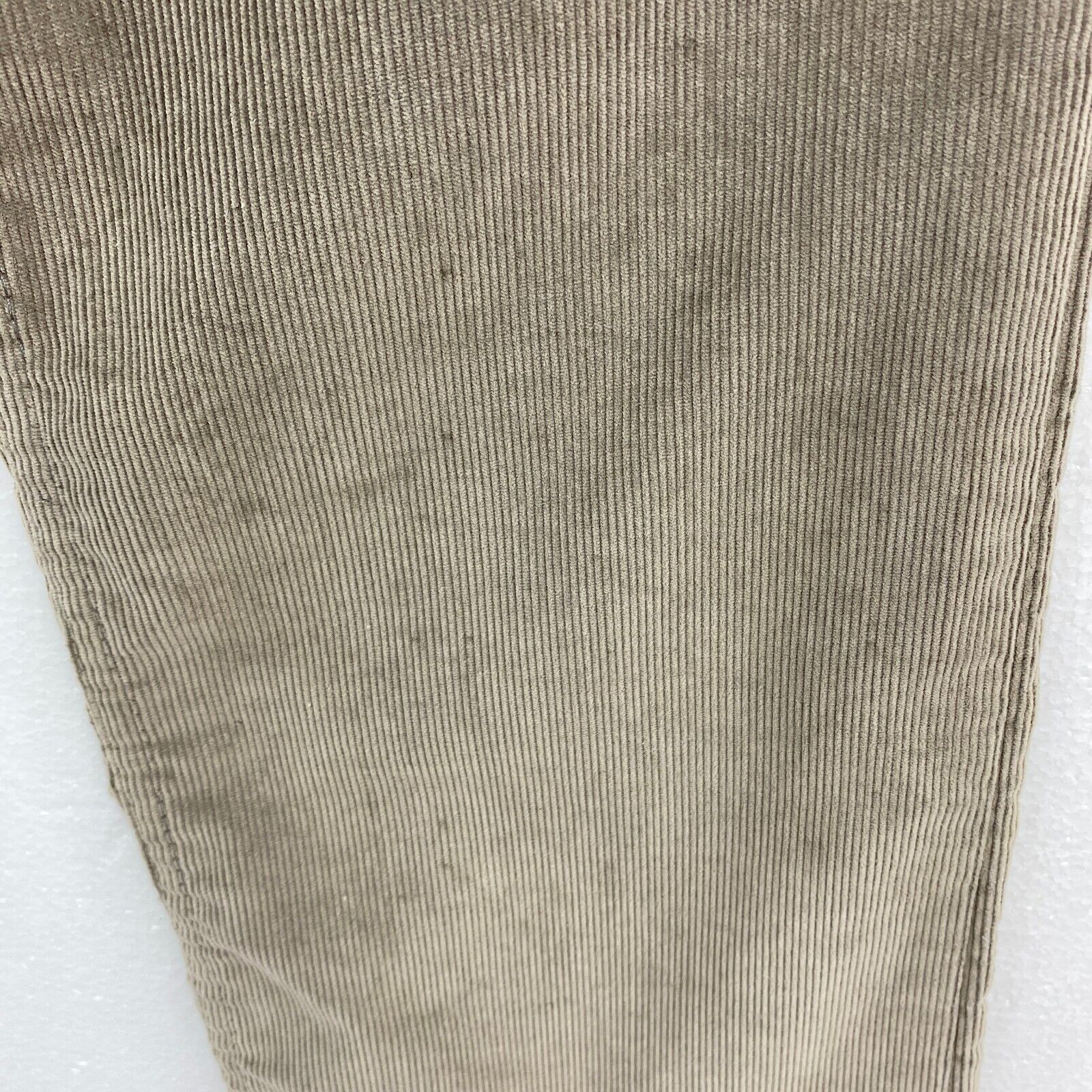 Levis Regular Fit Tapered Leg Tan Corduroy Pant Size 35 x 34 Silver Tab
