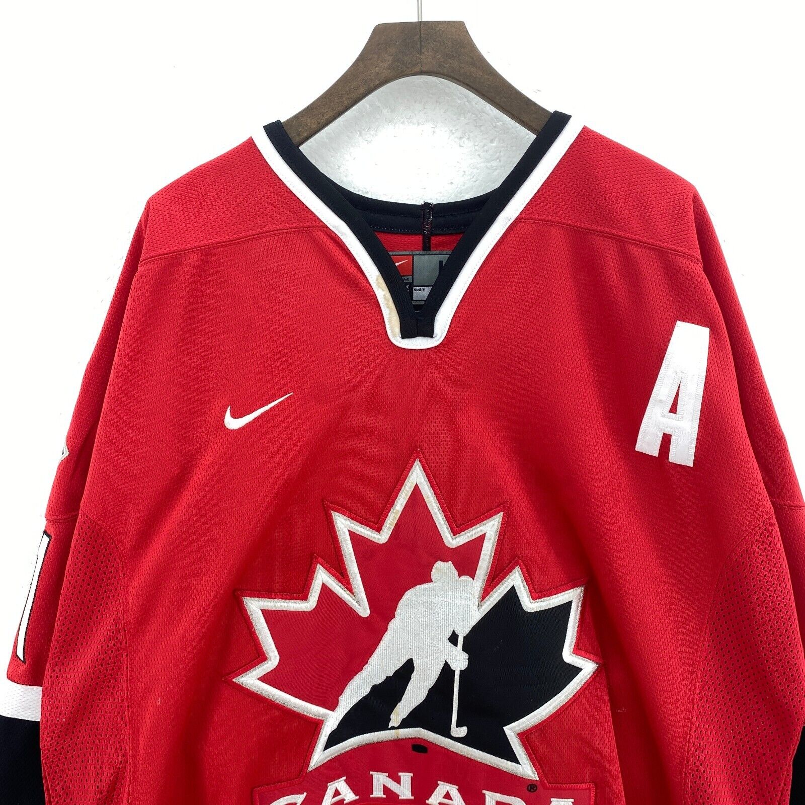 Joe Sakic #91 Team Canada Nike Vintage Olympics Hockey Jersey Red Jersey Size L