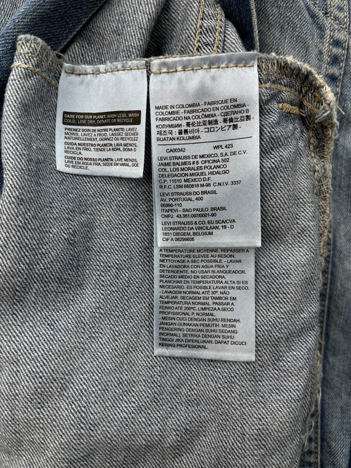Levi's Star Print Light Wash Denim Vest Size M