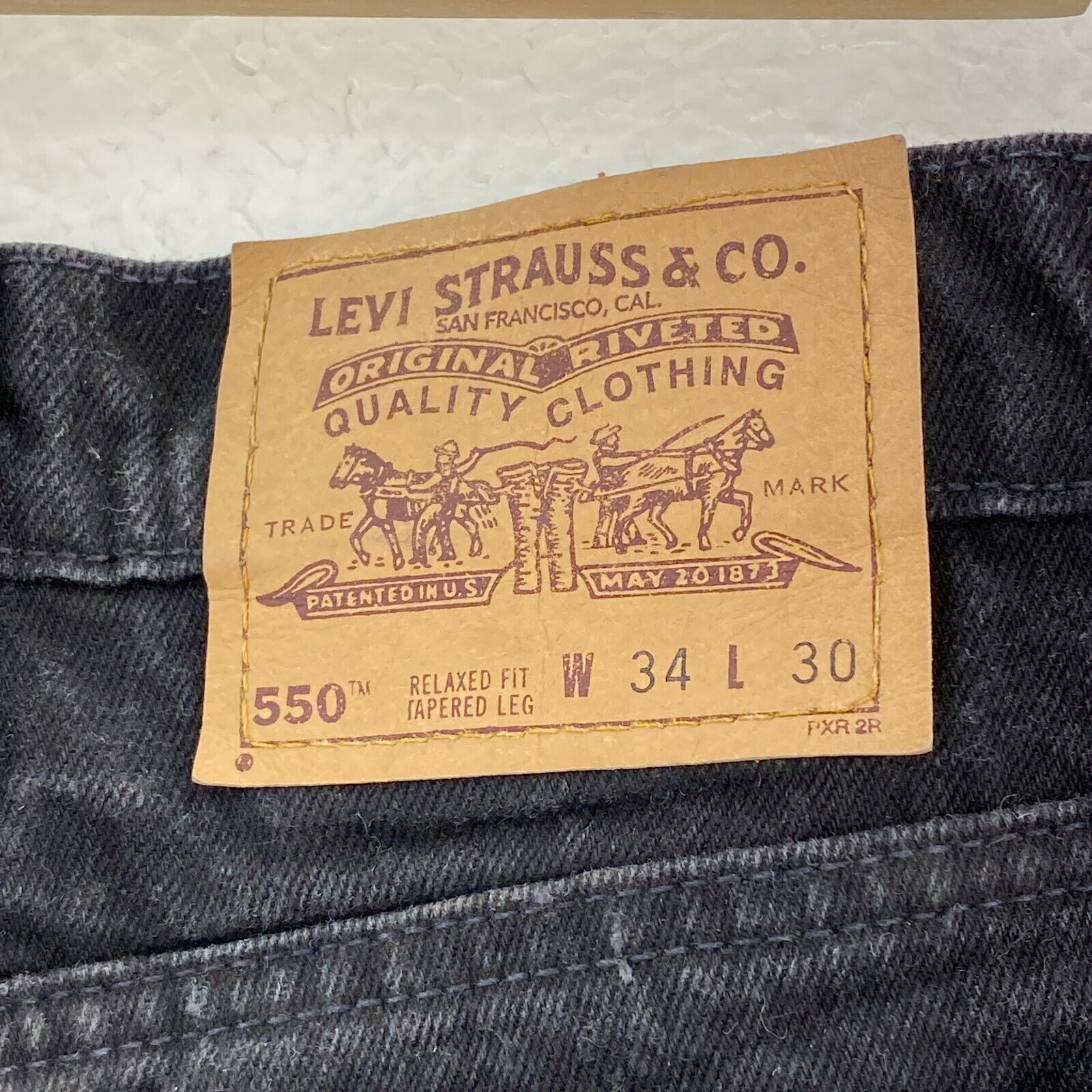Levi's 550 Orange Tab Dark Wash Black Denim Tapered Size 34