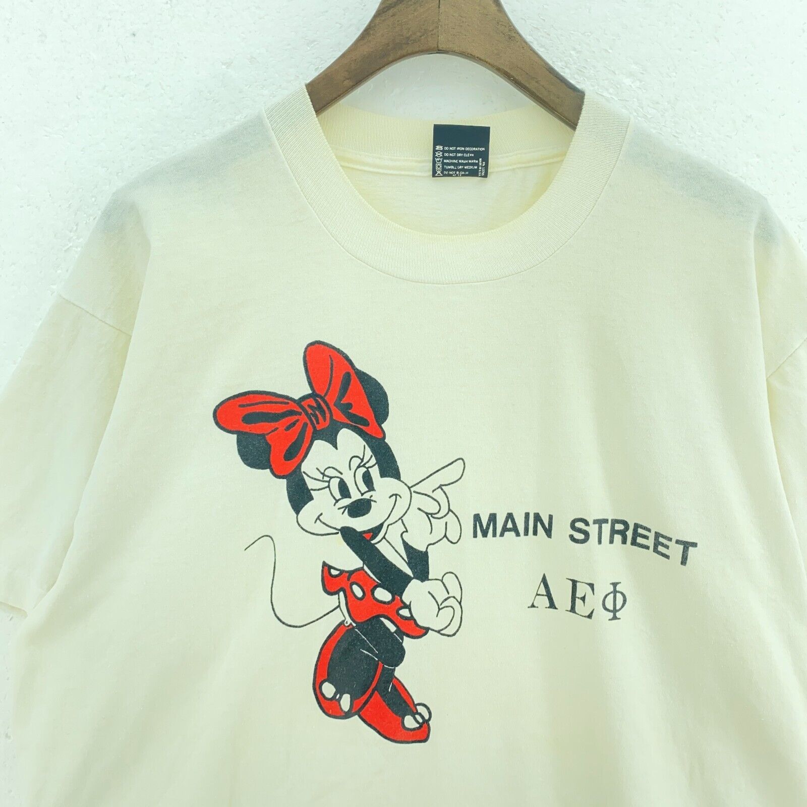 Disney Minnie Mouse White T-shirt Size XL Single Stitch Tee