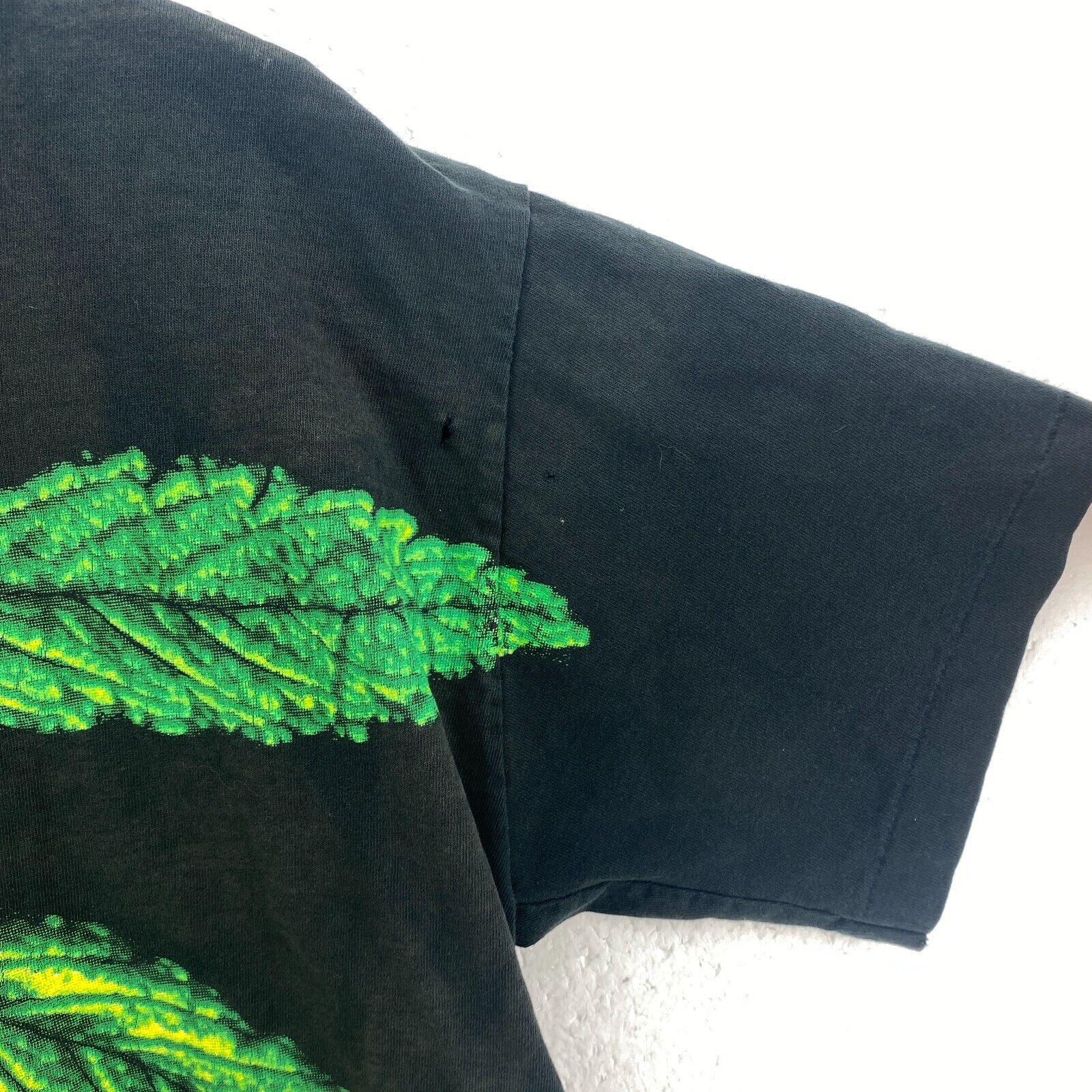 1993 Wild Oats Jamaican Herb Peace Black T-shirt Size L Single Stitch