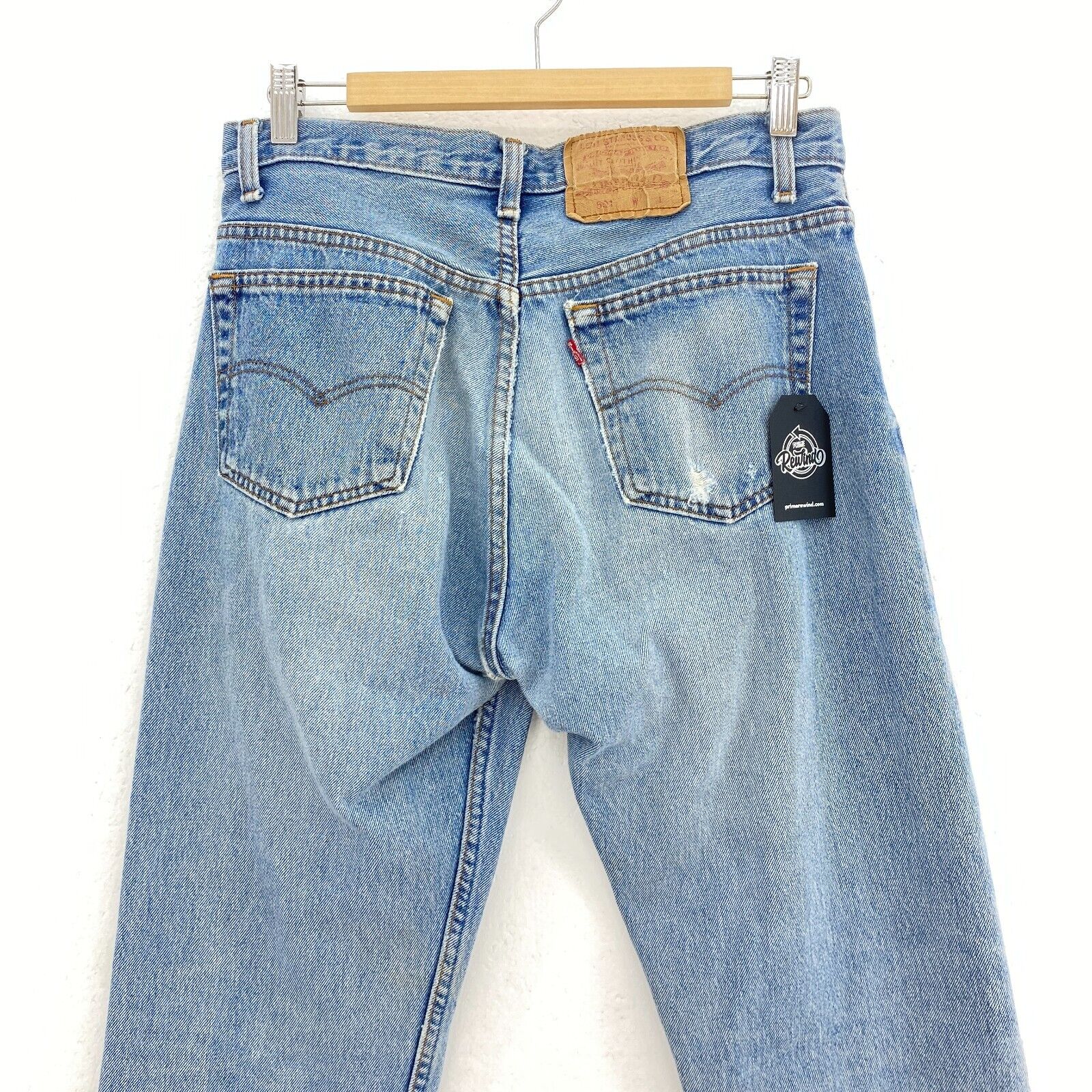 Levi's 501 Blue Light Wash Vintage Denim Tapered Jeans Size 33