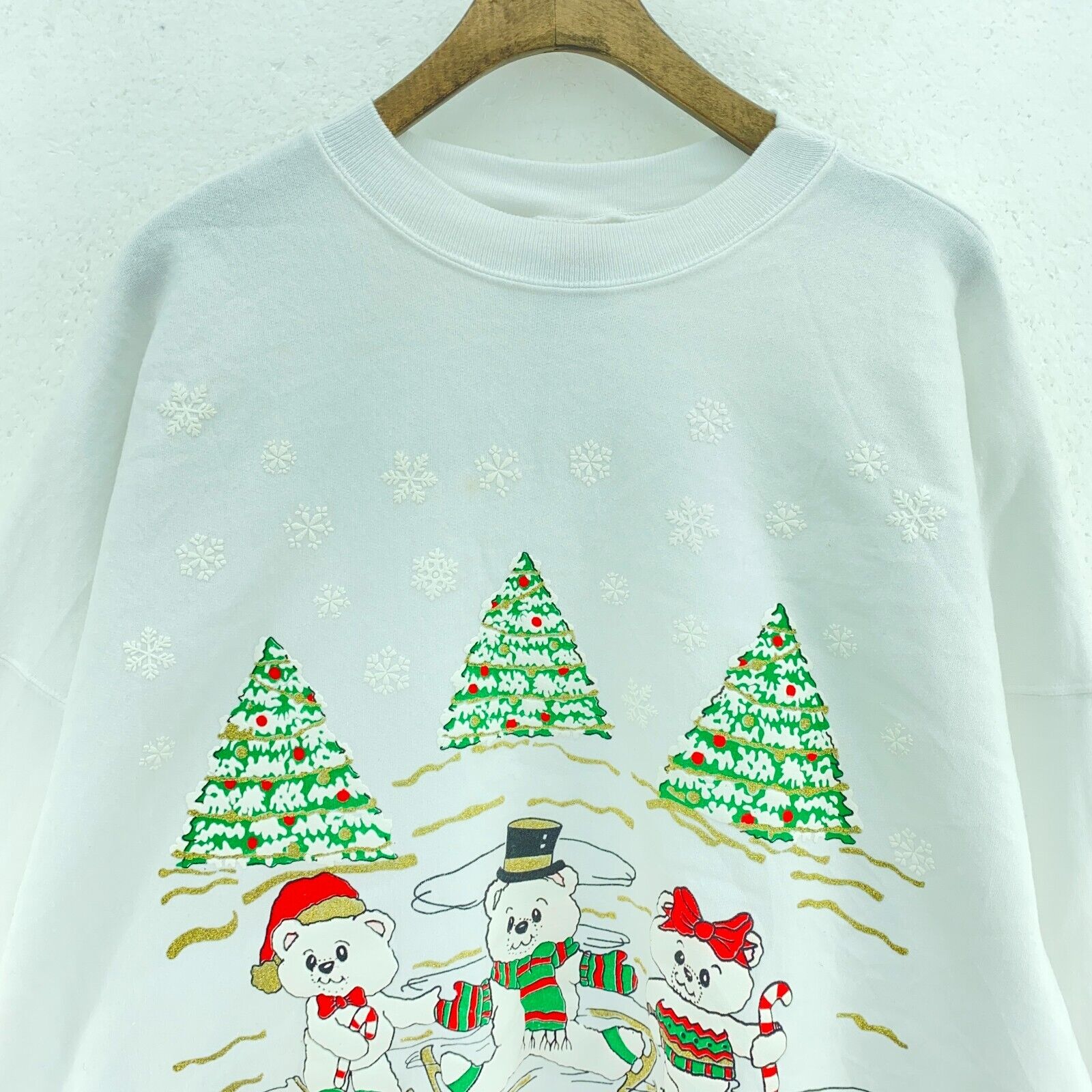 Snowflakes Bears Winter Merry Christmas Vintage White Sweatshirt Size XXXL