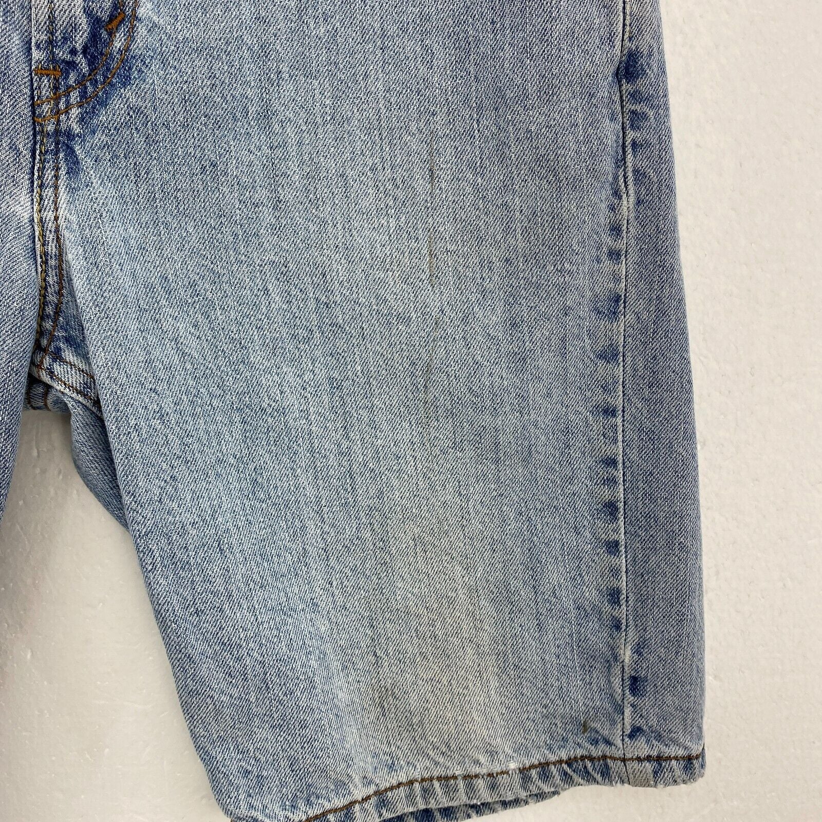 Levi's 505 Light Wash Blue Regular Fit Denim Shorts Size 32