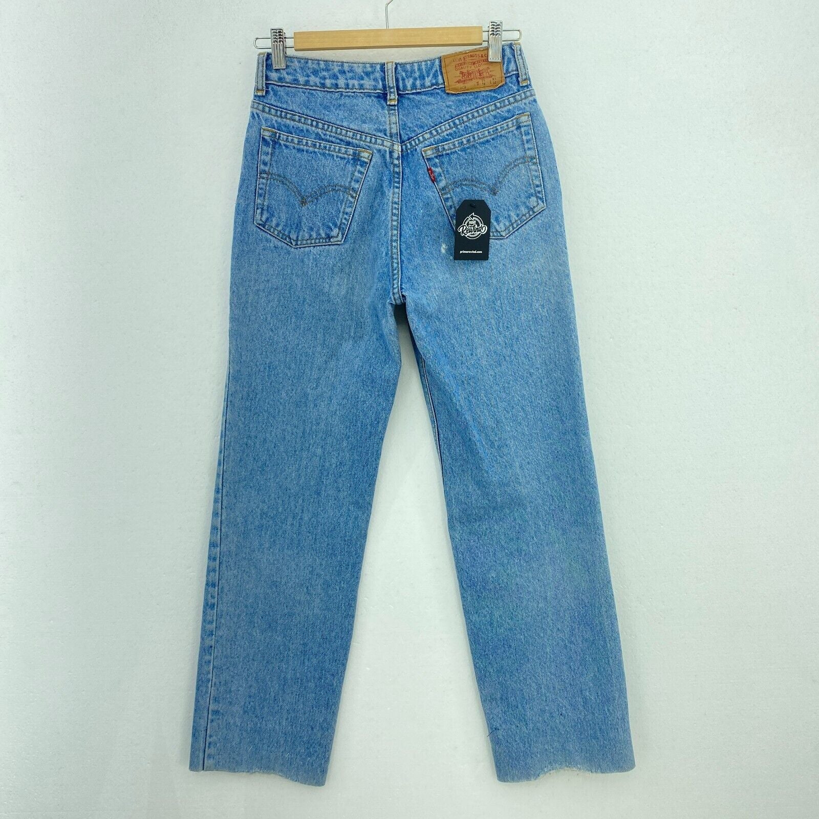 Levi's 609 Women's Vintage Medium Wash Blue Jeans Size 26 x 27 Straight