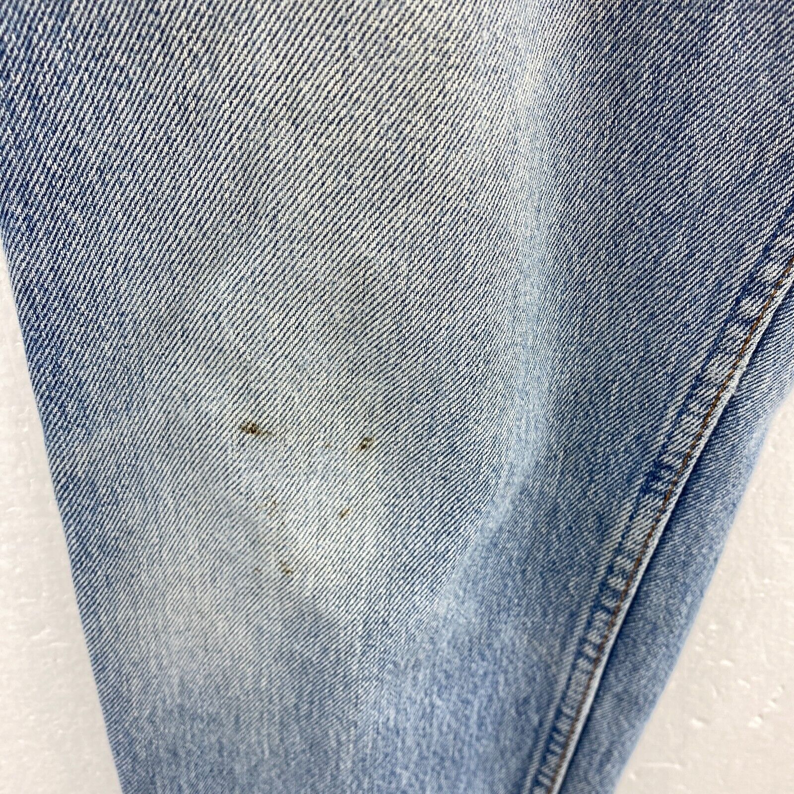 Levi's 501 Blue Light Wash Vintage Denim Tapered Jeans Size 33
