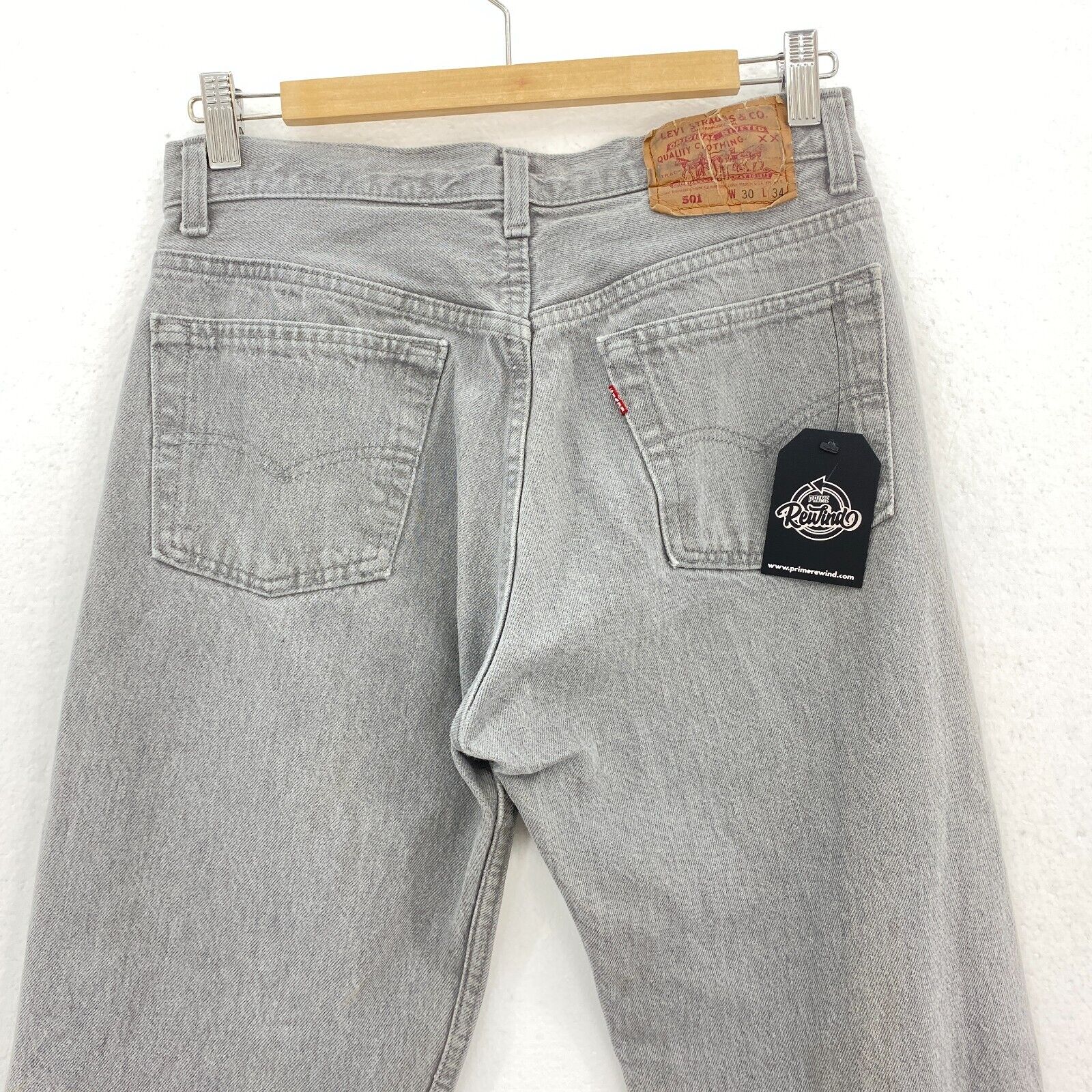 Levi's 501 Women's Gray Jeans Straight Size 29