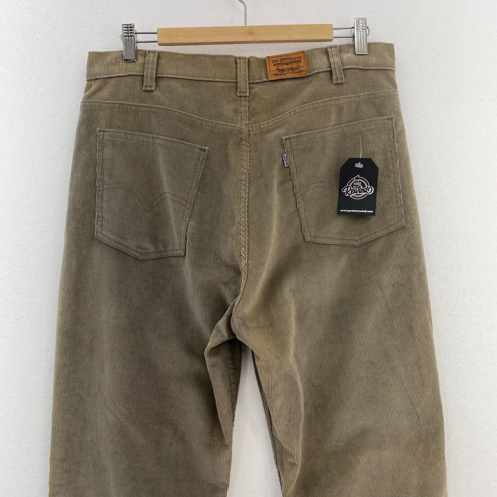 Levis Regular Fit Tapered Leg Tan Corduroy Pant Size 35 x 34 Silver Tab