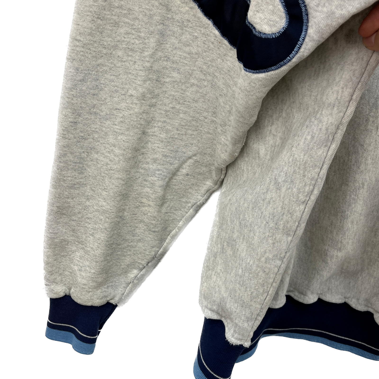 Vintage Carolina Tar Heels NCAA Gray Spell Out Sweatshirt Size L