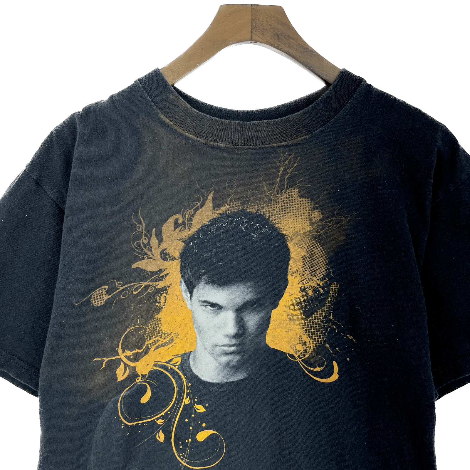 Twilight New Moon Saga Jacob Black Movie Series T-Shirt Black Size Medium