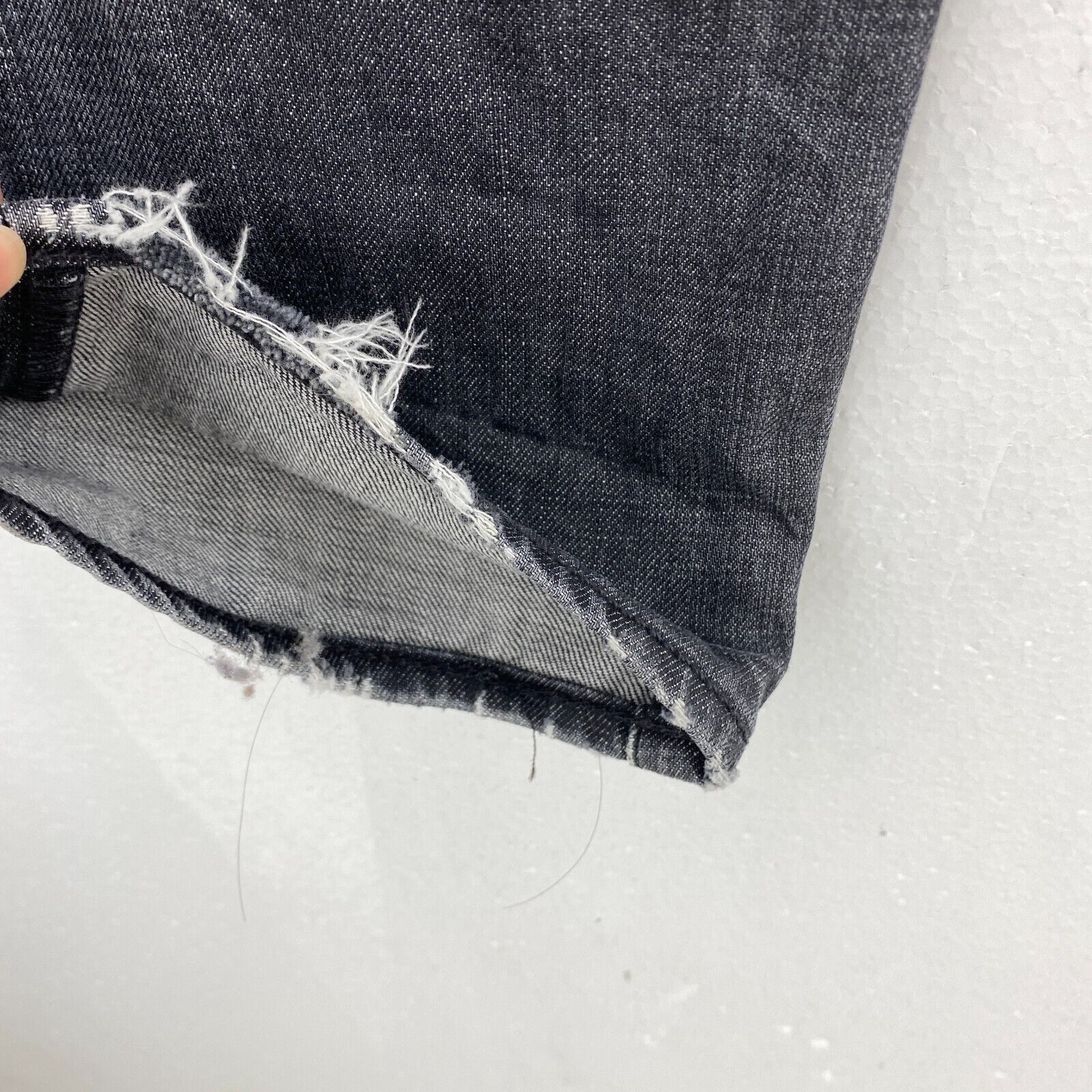 Levi Strauss 501 Black Straight Ripped Jeans Size 32 x 30