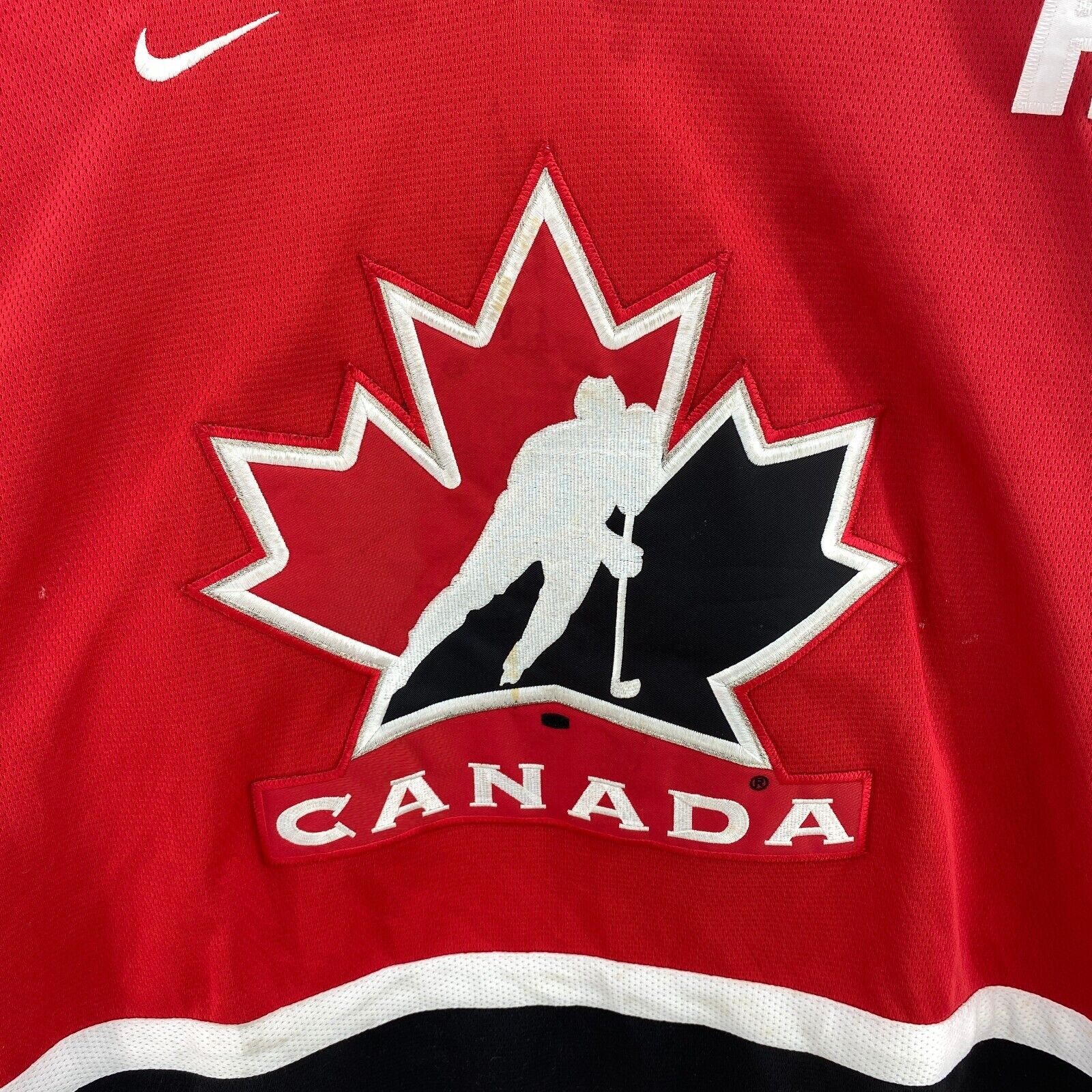 Joe Sakic #91 Team Canada Nike Vintage Olympics Hockey Jersey Red Jersey Size L