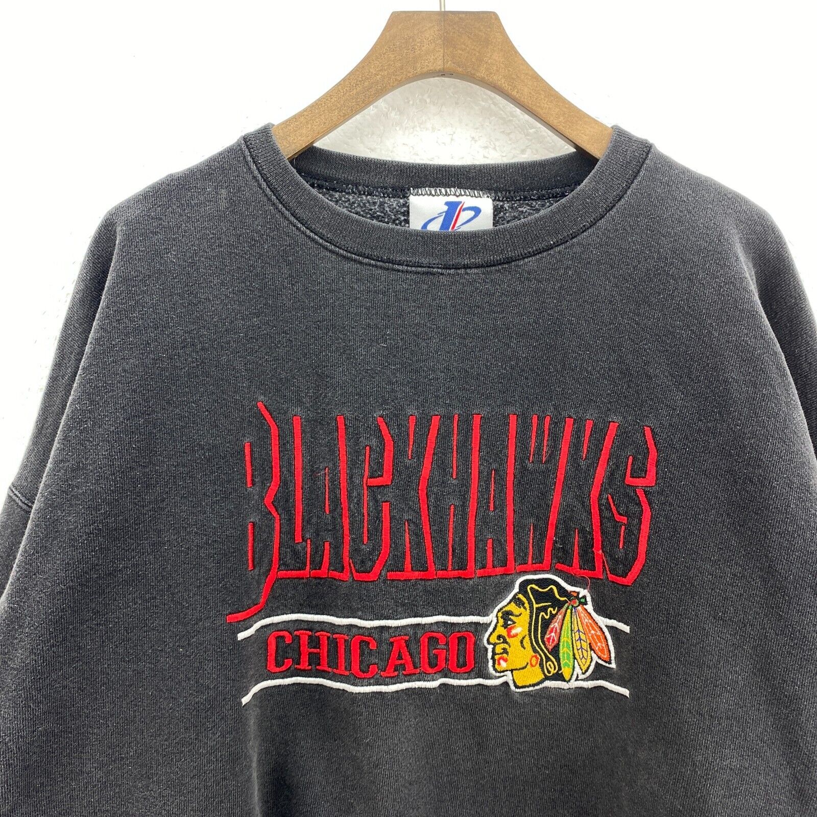 Vintage Logo Athletic Blackhawks Chicago NHL Black Sweatshirt Size XL