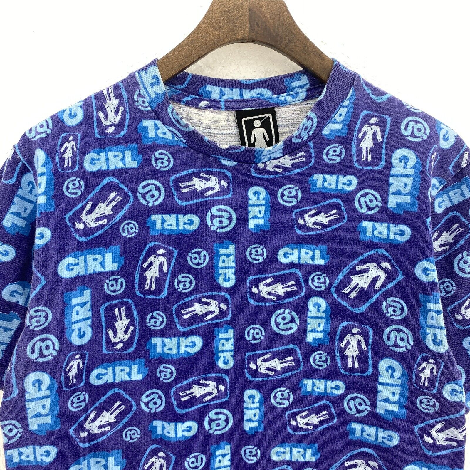 Girl Skateboards All Over Print Blue Graphic Print T-shirt Size M