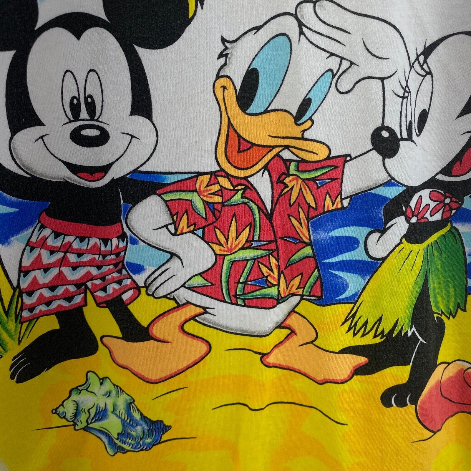 Mickey Mouse Minnie Mouse Donald Duck Travel White T-shirt Size L Single Stitch