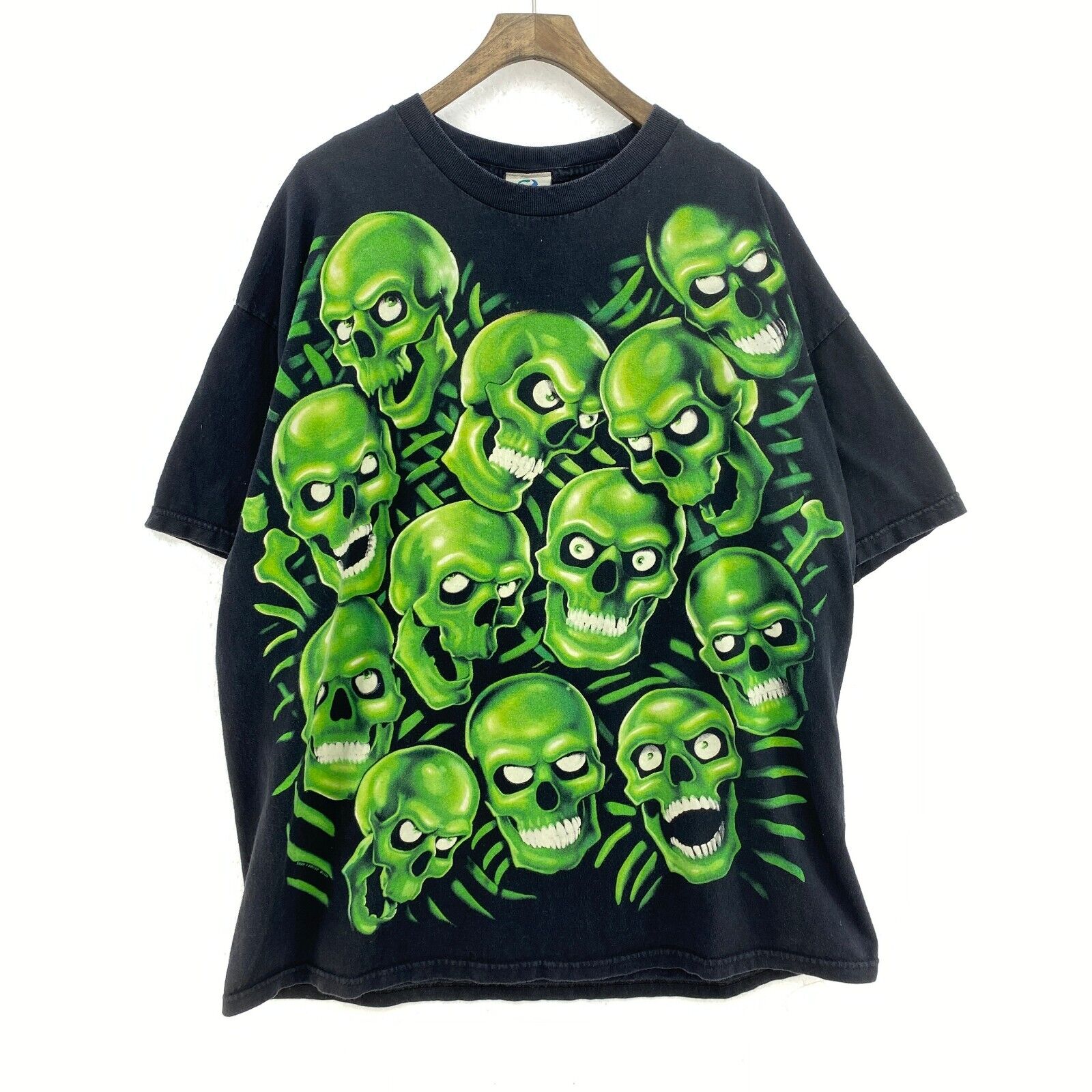Liquid Blue Green Skull Pile Black Vintage T-shirt Size XXL