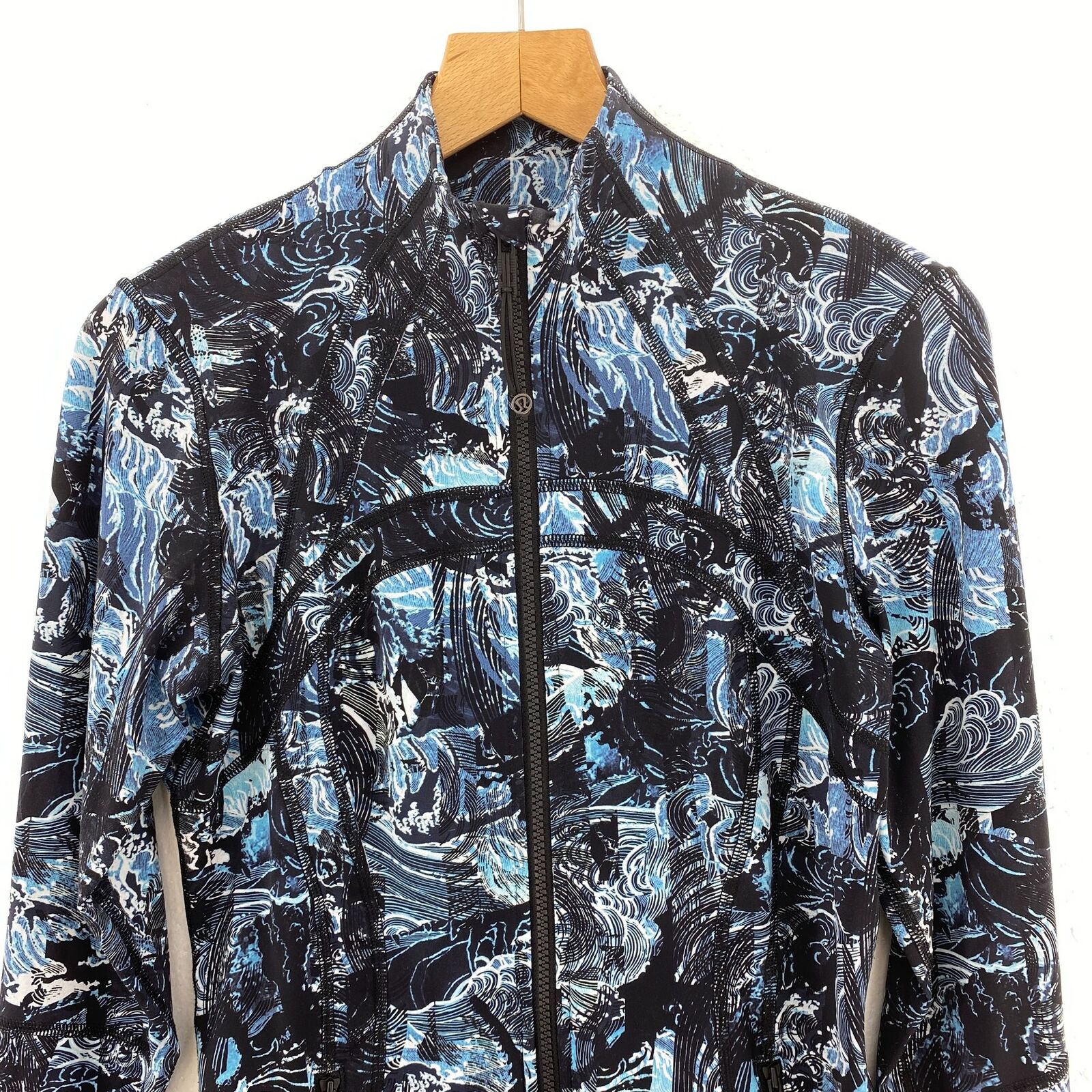 LULULEMON Abstract Printed Zip Up Jacket