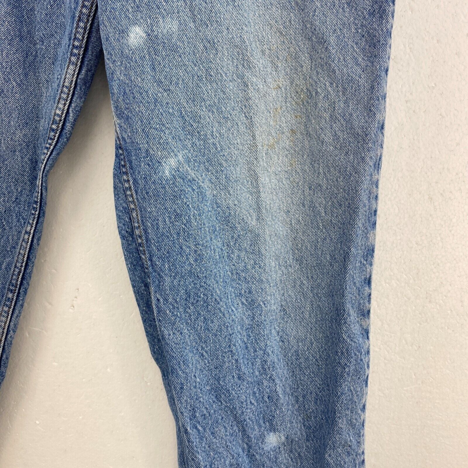 Levi Strauss 550 Orange Tab Relaxed Fit Size 38 x 30 Medium Wash Blue Jeans