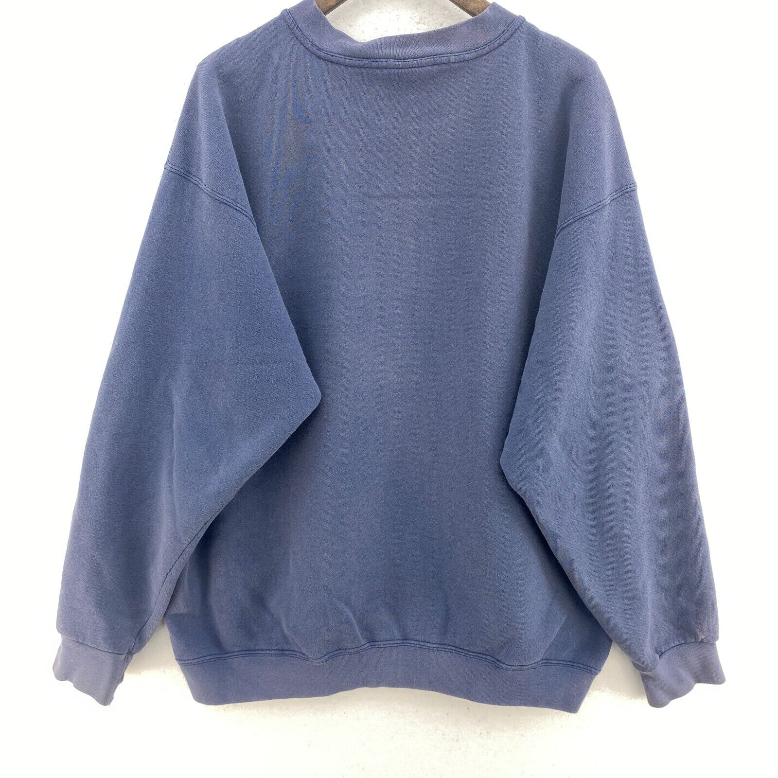 Nike Small Logo Embroidered Blue Sweatshirt Size L Crewneck