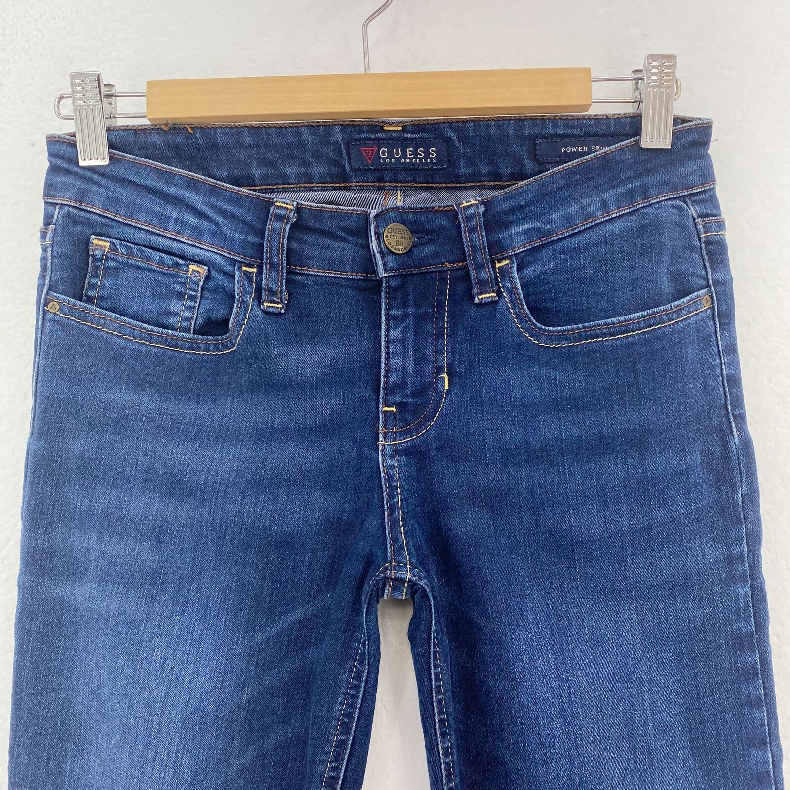 GUESS Los Angeles Dark Wash Skinny Low-Rise Stretchy Blue Jeans 27x30