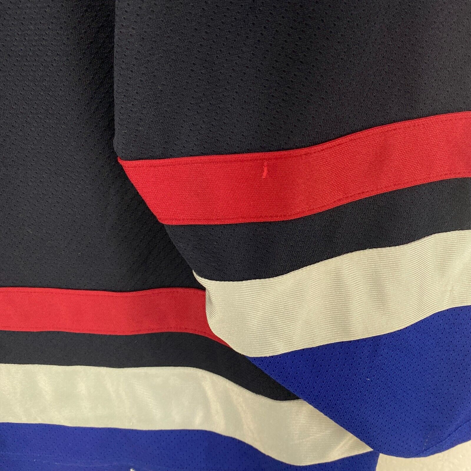 Vintage CCM Vancouver Canucks NHL Black Jersey Size M