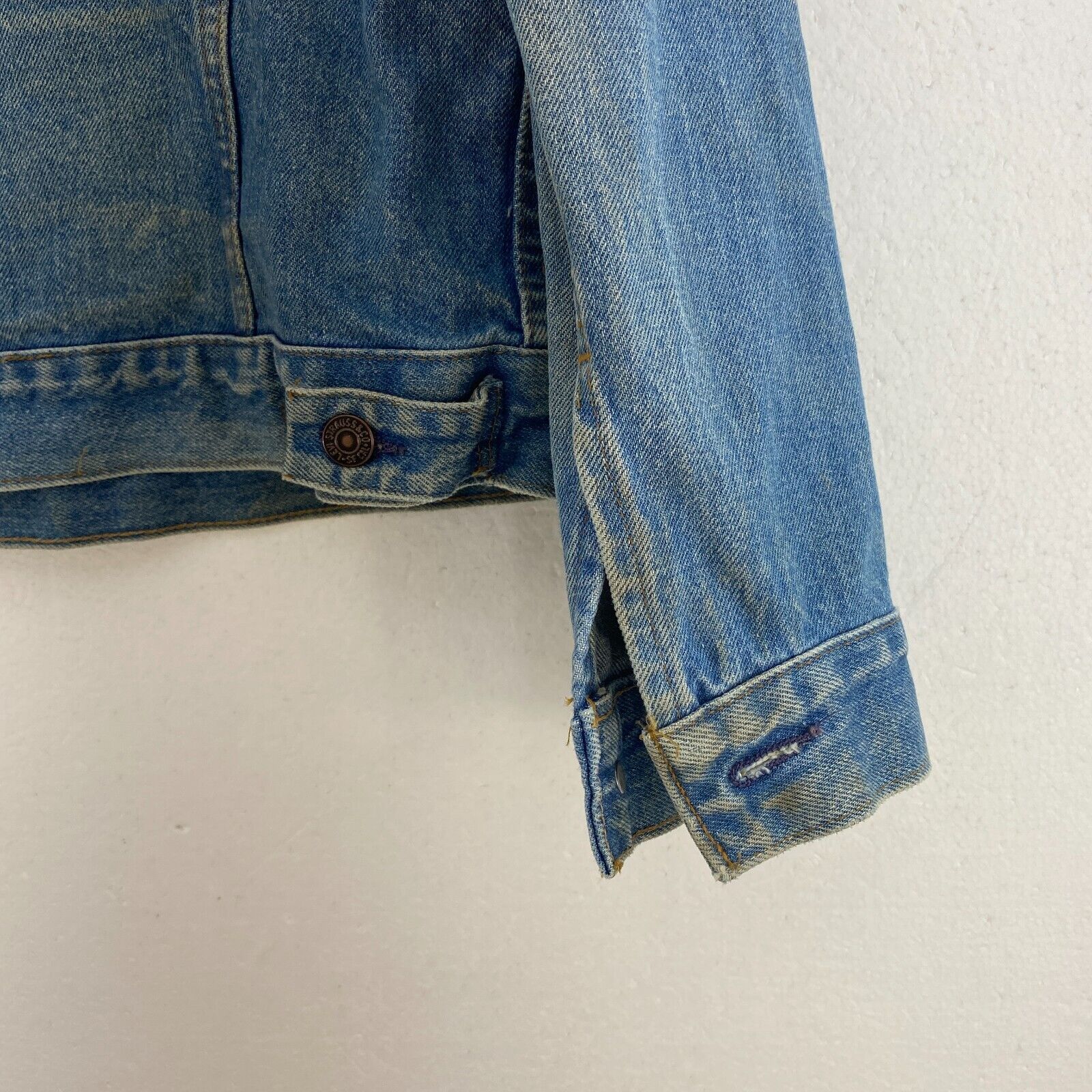 Levi Strauss Button Up Medium Wash Blue Denim Jacket Size 44 Regular