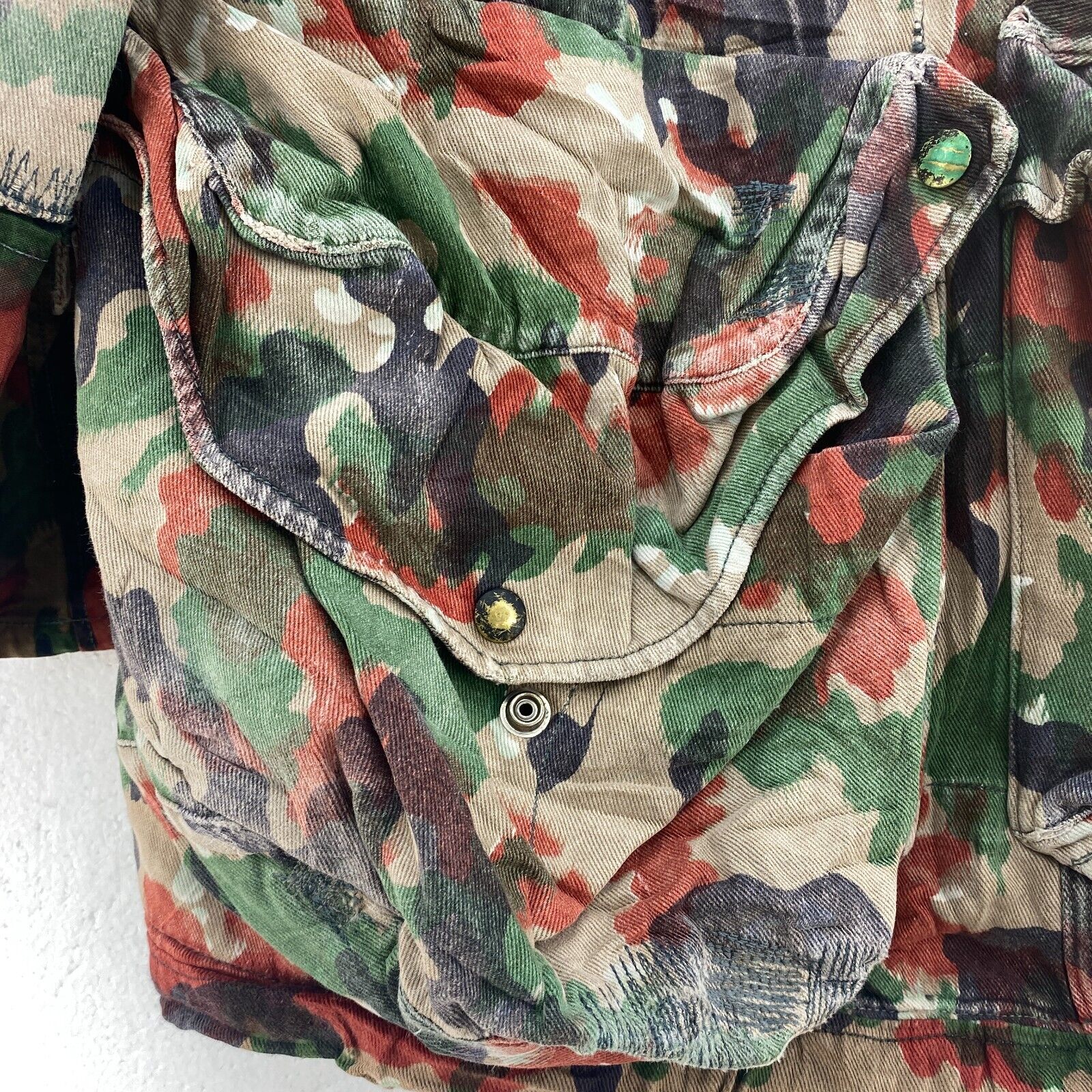 Swistzerland Military Paintball Camo Green Hooded Pockets Full Zip Jacket Size M