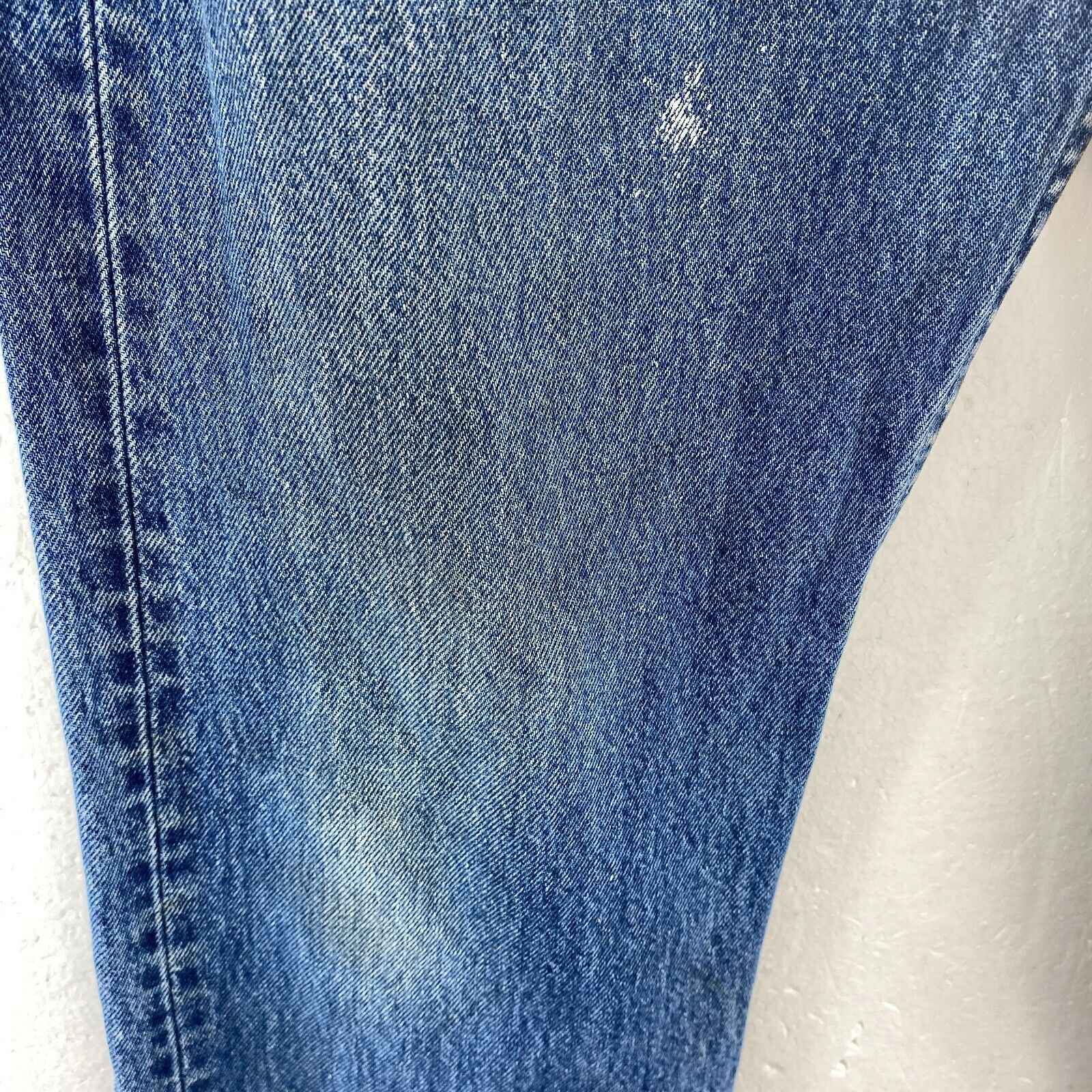 Levi's 501 Medium Wash Blue Denim Straight Jeans Size 32 Women's