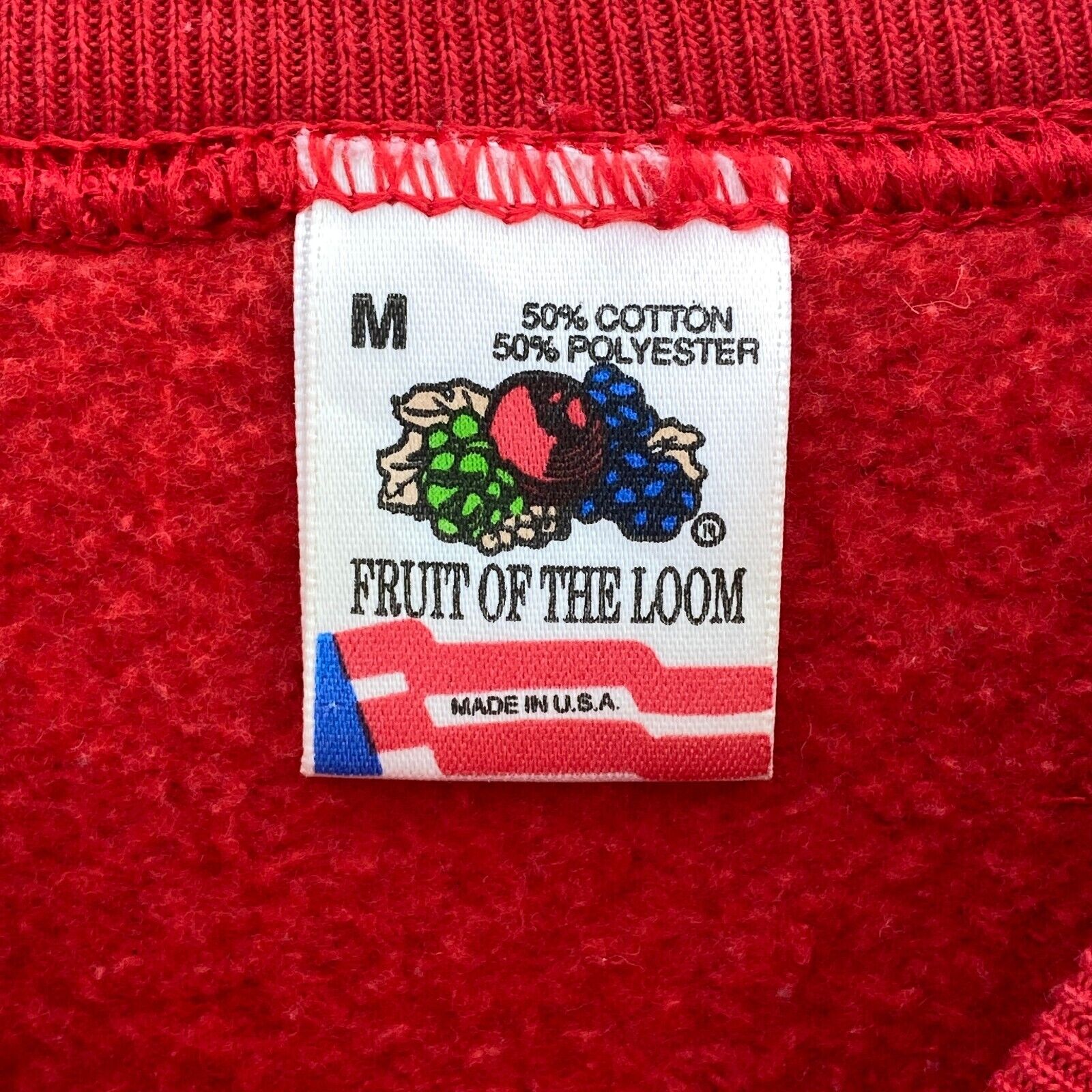 Heaven And Nature Sing Christmas Red Sweatshirt Size M Crewneck