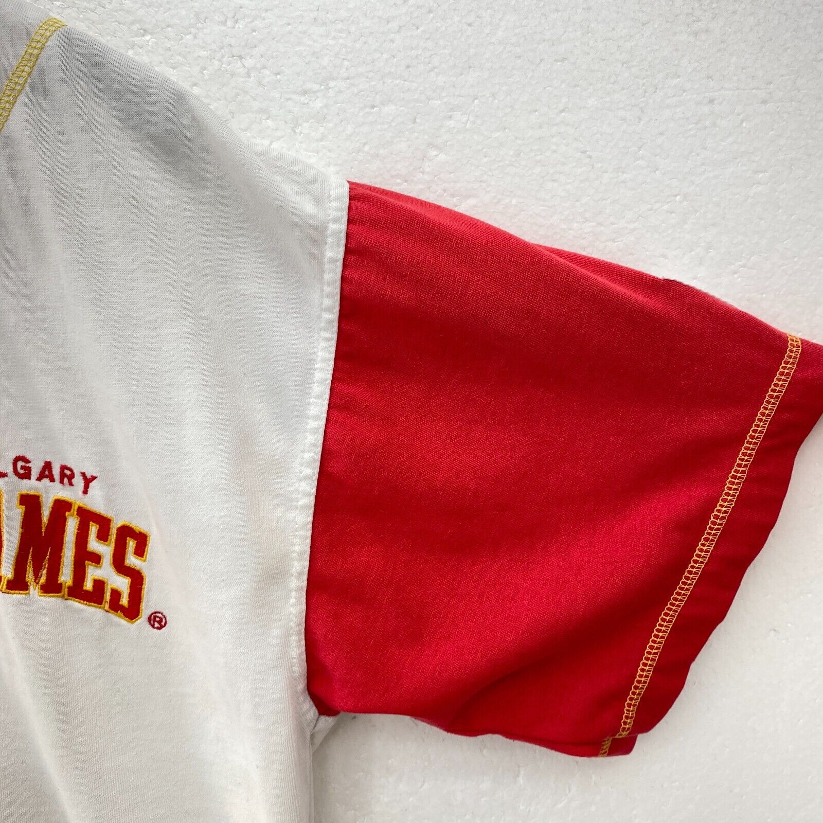 Calgary Flames NHL Starter Henley T-shirt White Size M