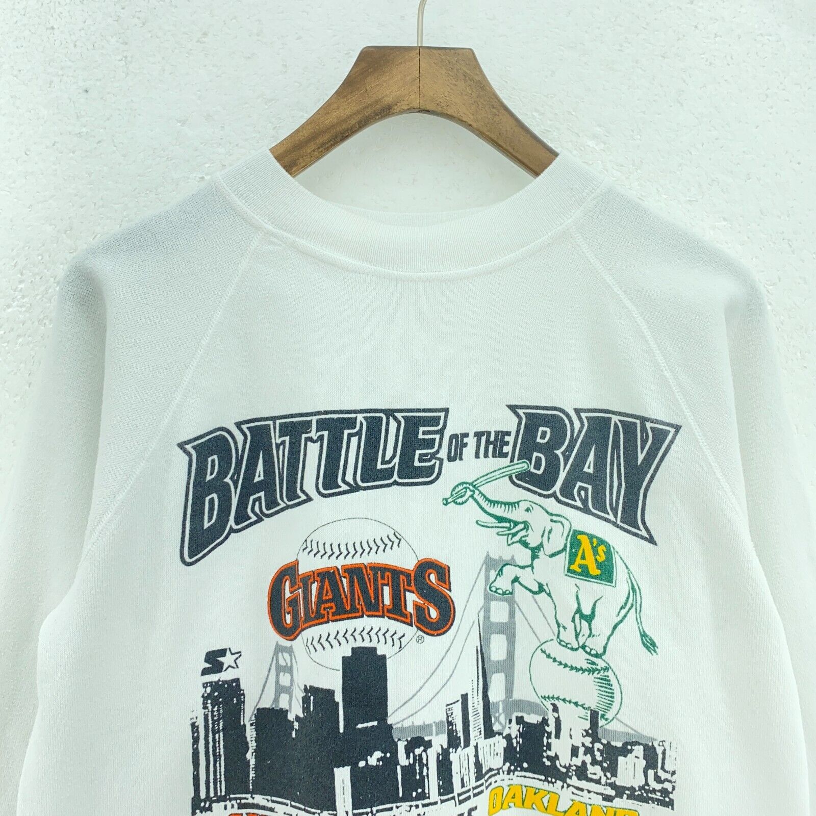 Vintage 1989 Oakland Athletics San Fransisco Giants MLB White Sweatshirt Size M