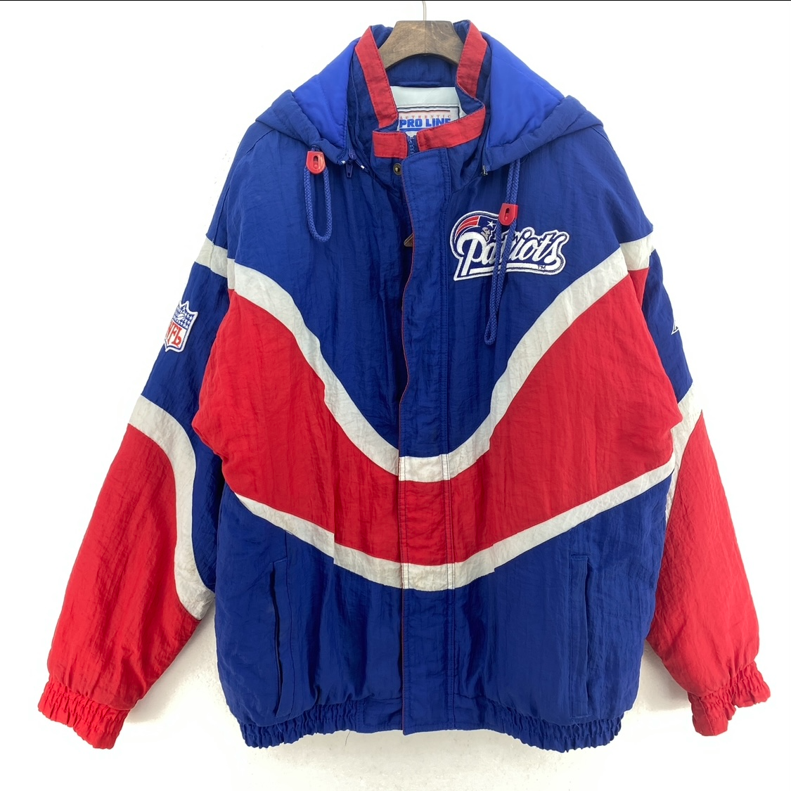 Pro Line Apex One New England Patriots Insulated Blue Jacket Size M