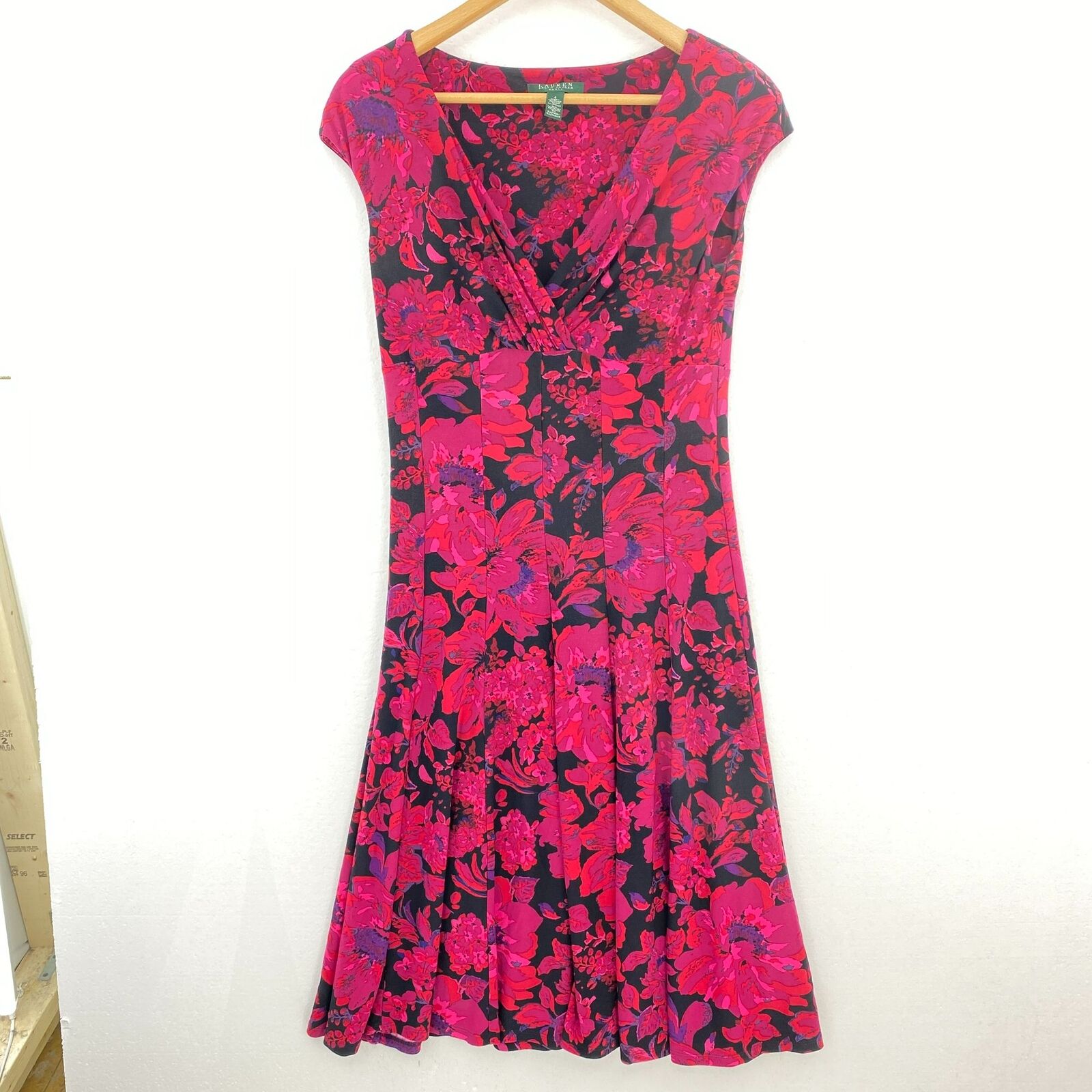 RALPH LAUREN Pink Floral Print A-line V-neck Dress Shoulder Pads Cap Sleeve