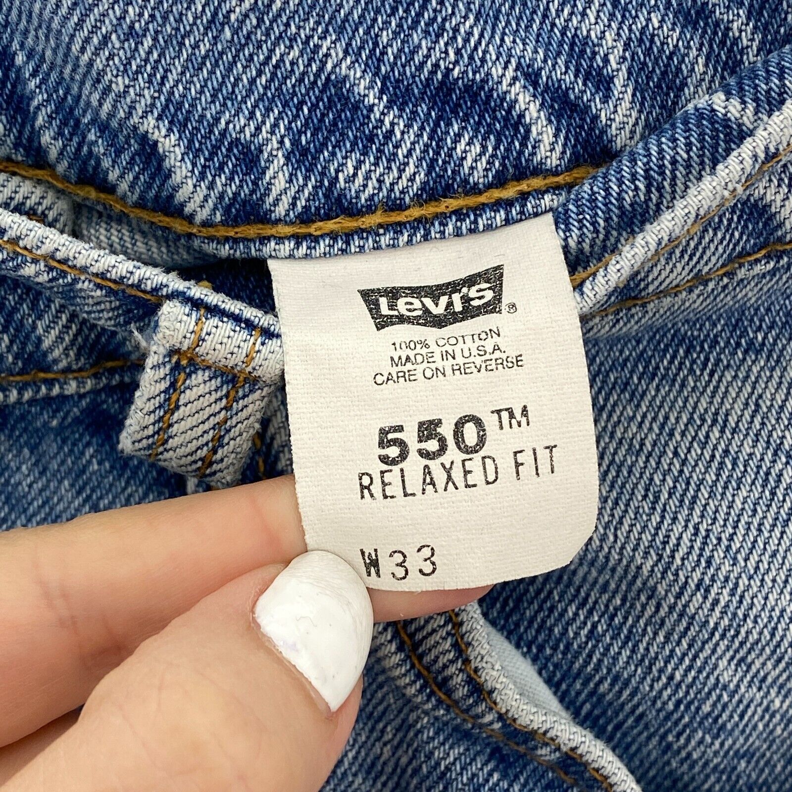 Levi's 550 Orange Tab Relax Fit Light Wash Blue Denim Shorts Size 33