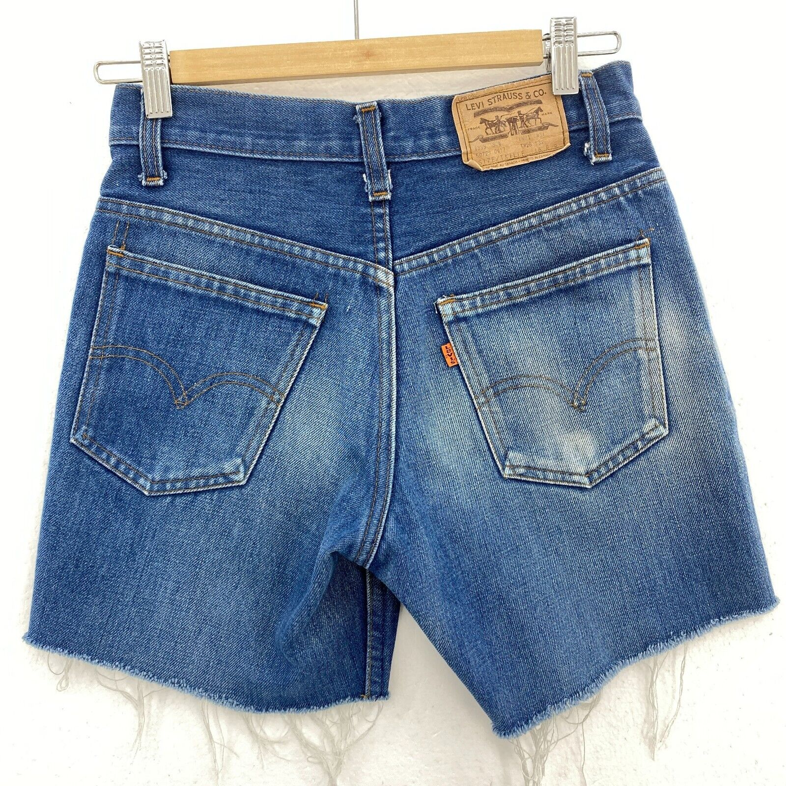 Levi's Orange Tab Women's Dark Wash Blue Denim Cut-off Shorts Size 27