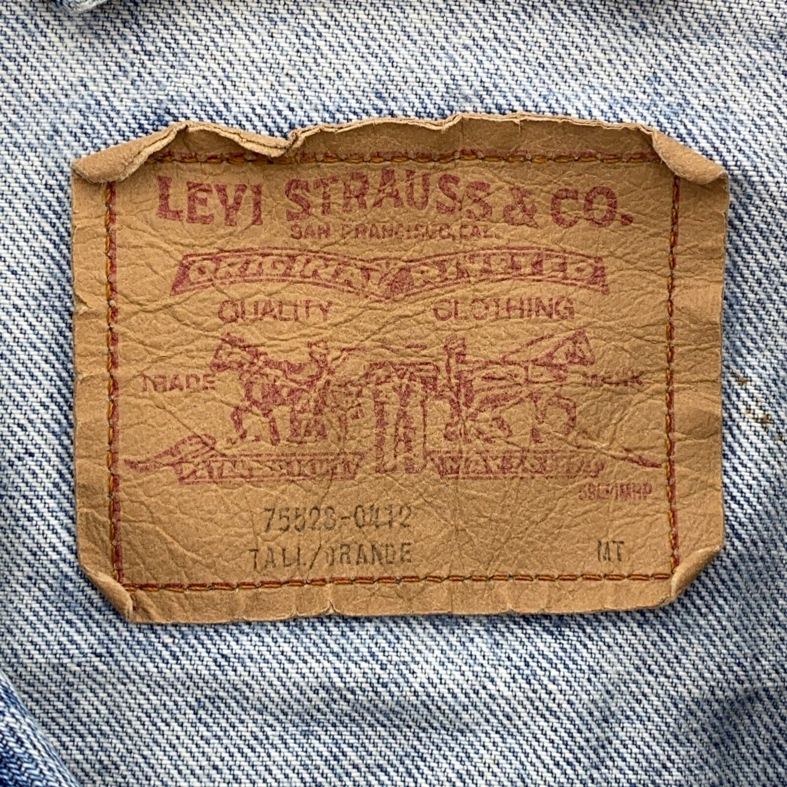 Vintage Levi Strauss Light Wash Blue Trucker Denim Jacket Size M Tall