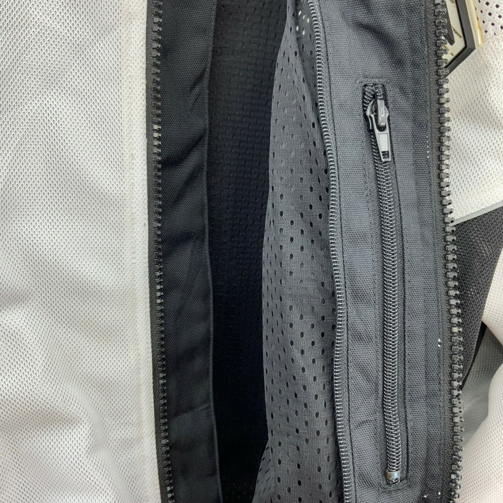 SHIFT Biker Jacket Black White Size M Missing Lining Armoured Elbow & Shoulder