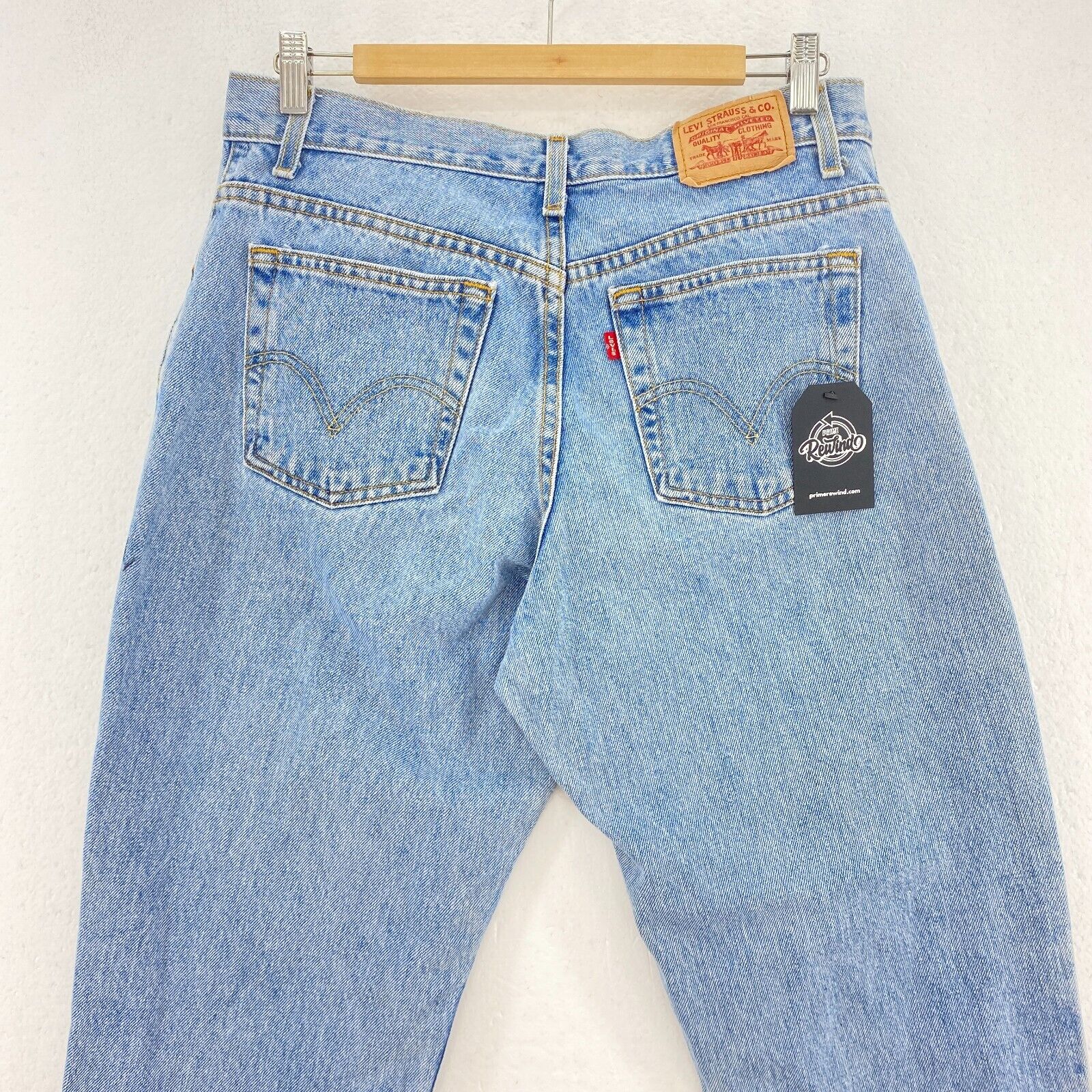 Levi Strauss 550 Relaxed Tapered Fit Women's Light Wash Jeans Size 12