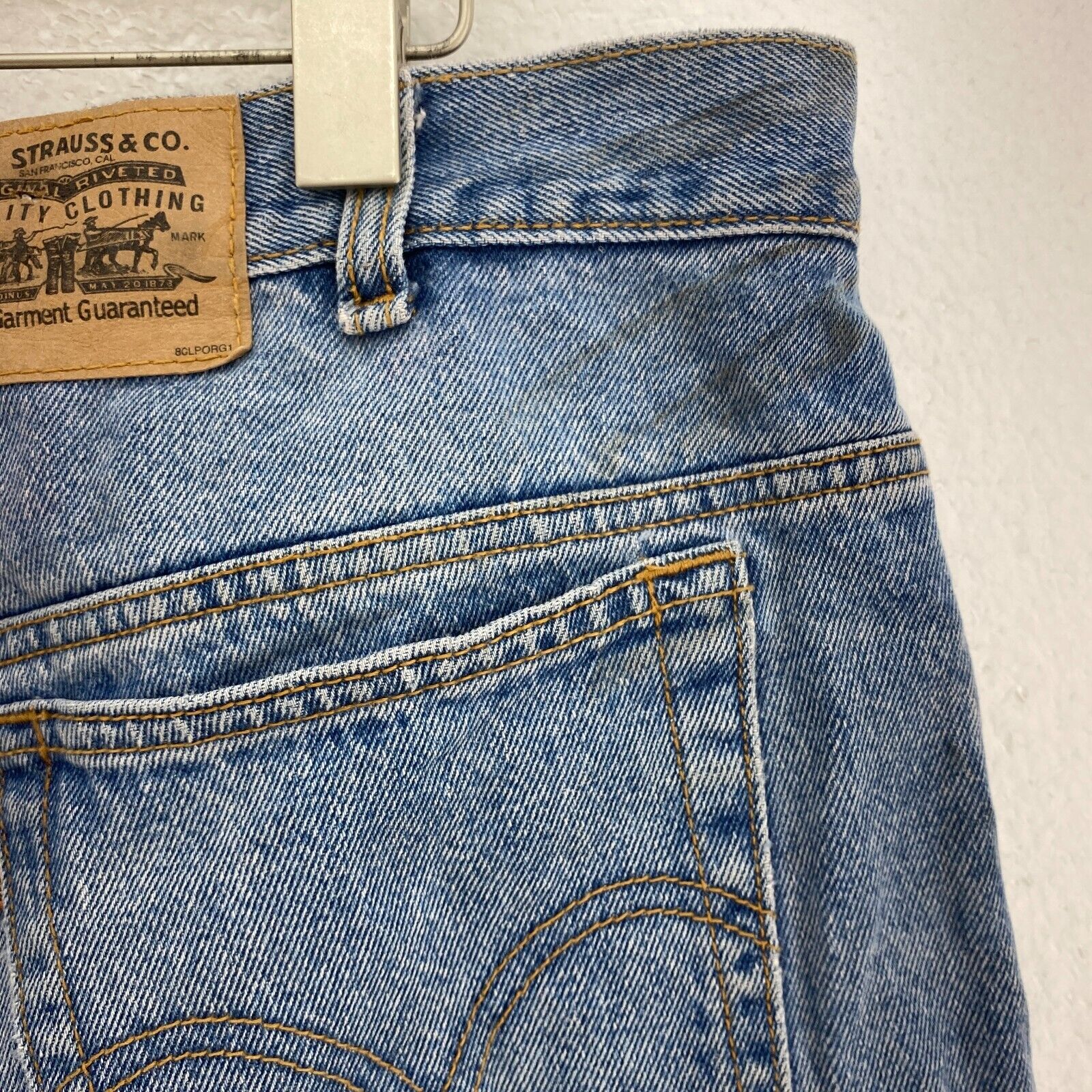 Levi Strauss Orange Tab Relaxed Fit Size 36 x 30 Medium Wash Blue Jeans