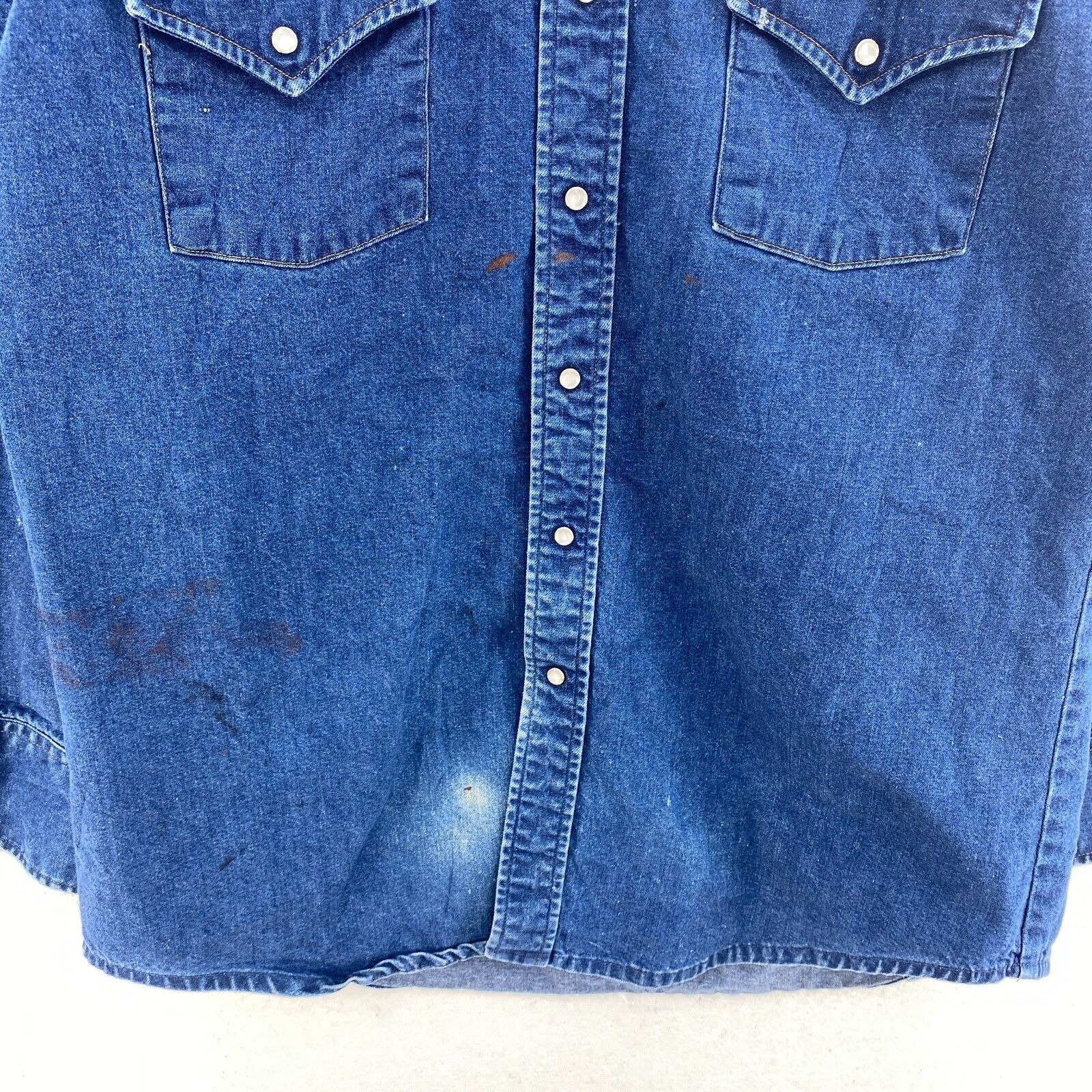 Vintage Carhartt Double Pocket Medium Wash Blue Denim Shirt Size M