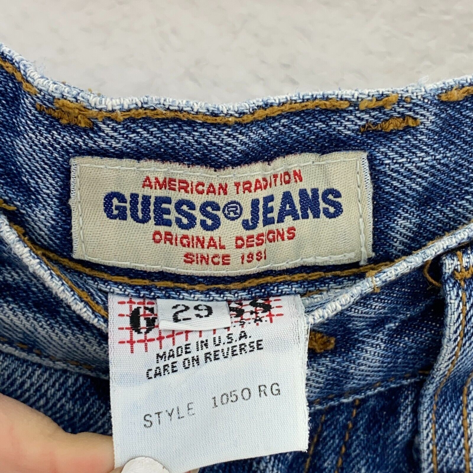 Guess Vintage Medium Wash Blue Slim Straight Jeans Size 28 x 29