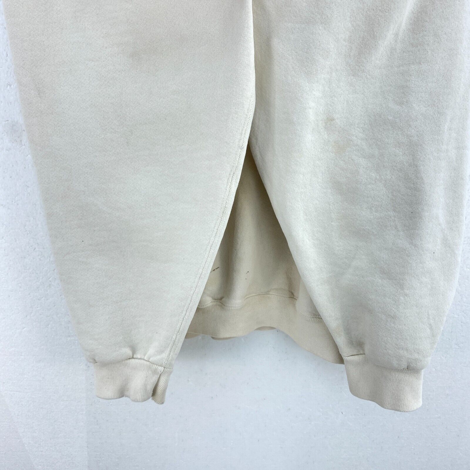 Snowshoe Thompson Brand Mountain Gorilla White Sweatshirt Size XXL Crewneck