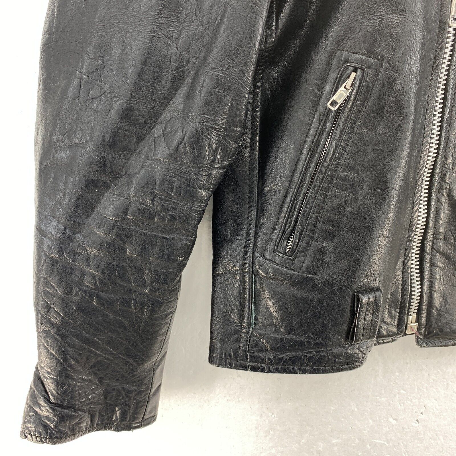 Leather World By Lucky Leather Black Biker Jacket Size 40 90s