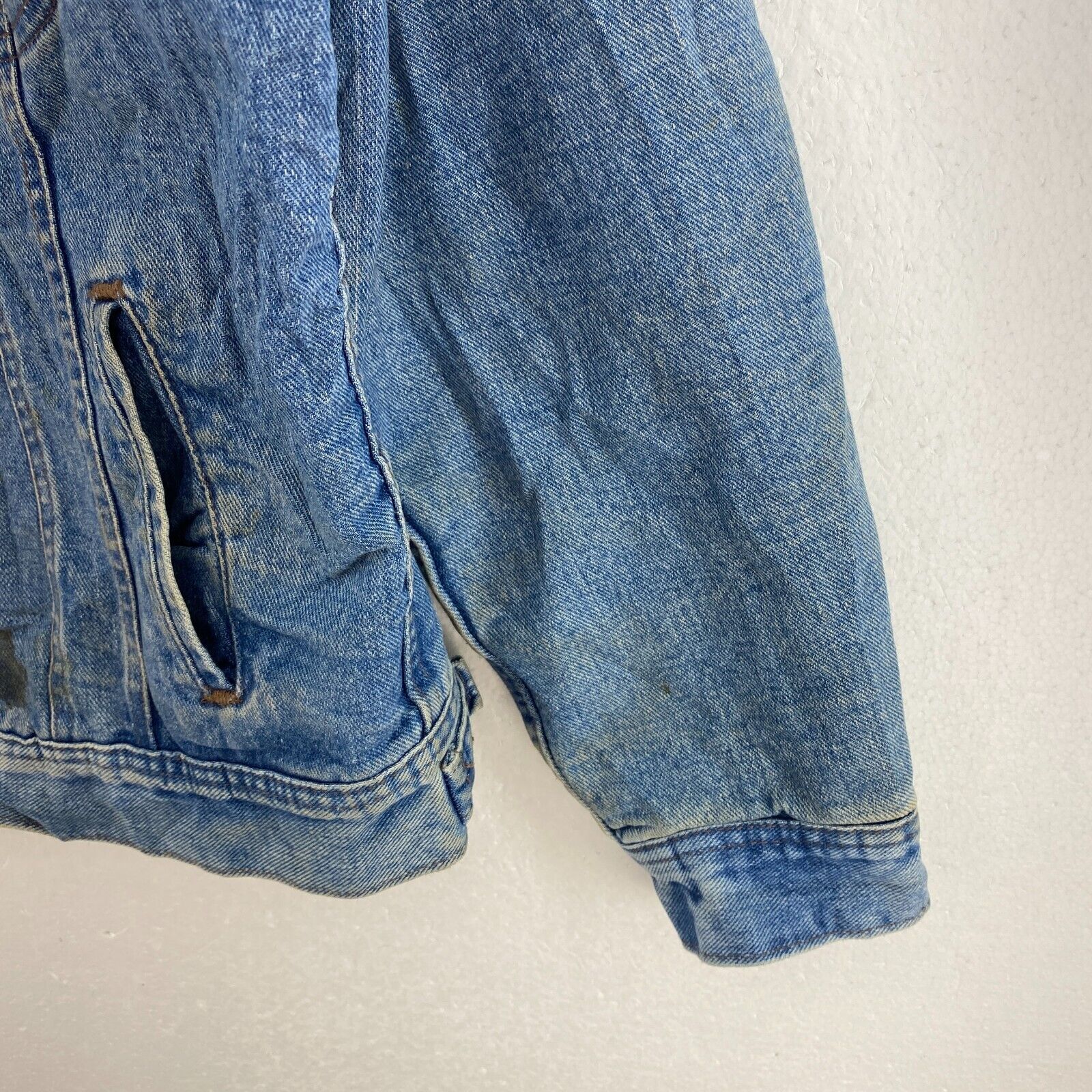 Vintage Lee Button Up Light Wash Blue Denim Jacket Size M Trucker