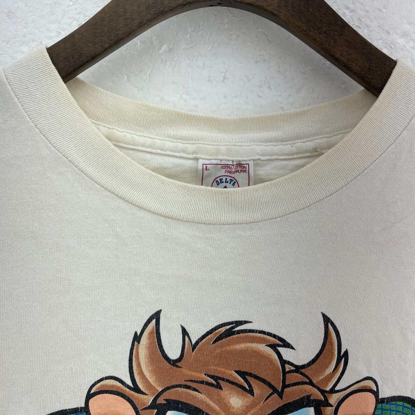 Tasmanian Devil Bowling 1995 Front and Back Print T-shirt Size L White