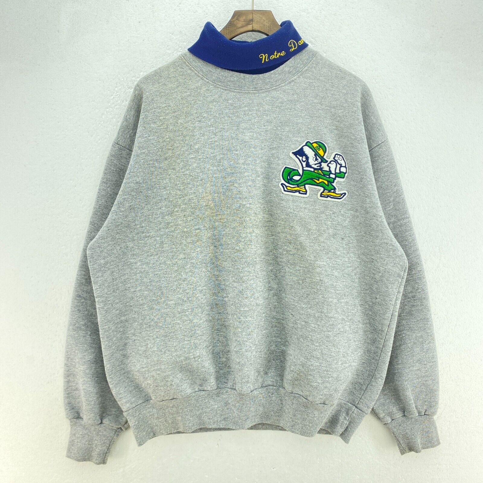 Vintage Notre Dame Fighting Irish NCAA Gray Turtle Neck Sweatshirt Size L
