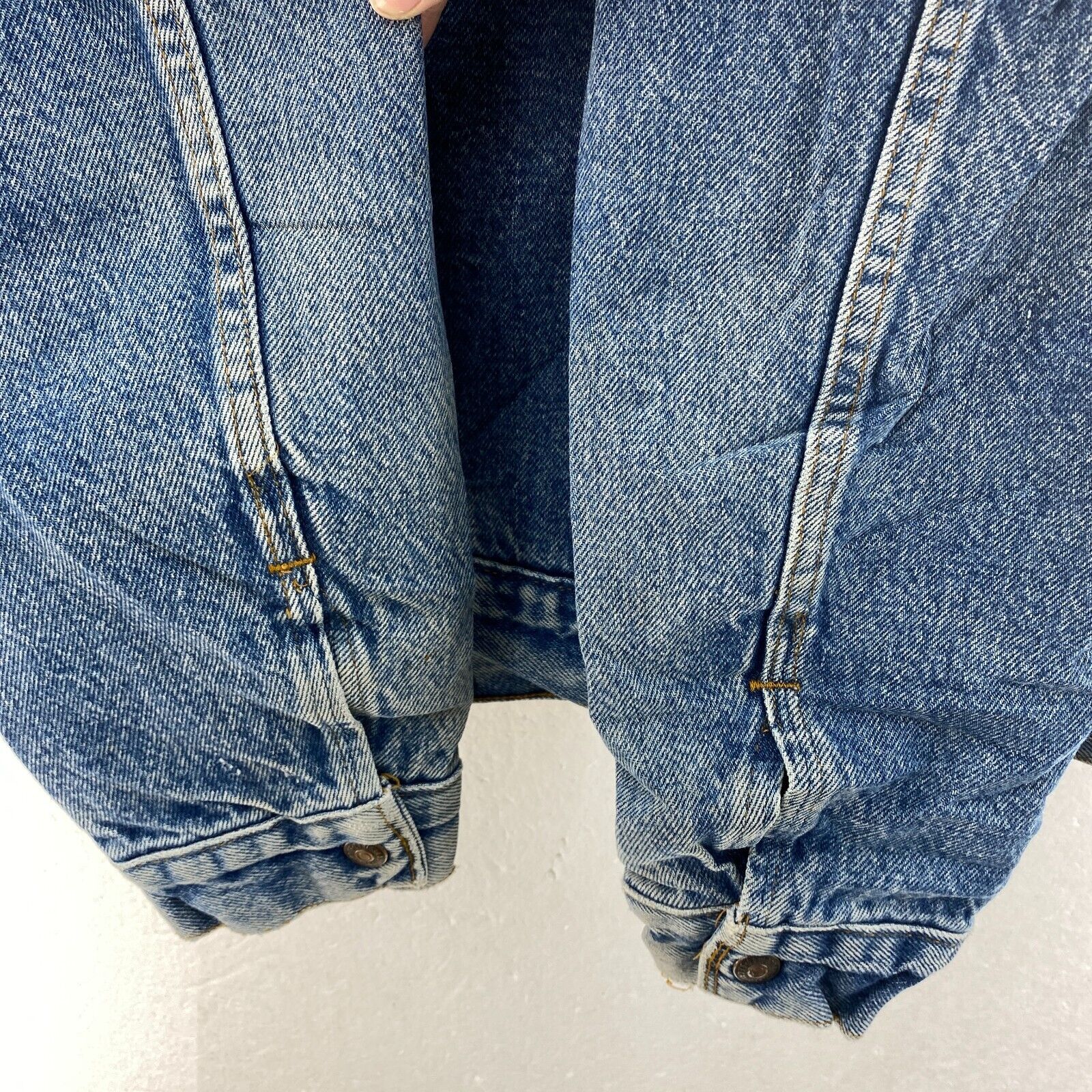 Levi Strauss Sherpa Lined Button Up Medium Wash Blue Denim Jacket Size 38