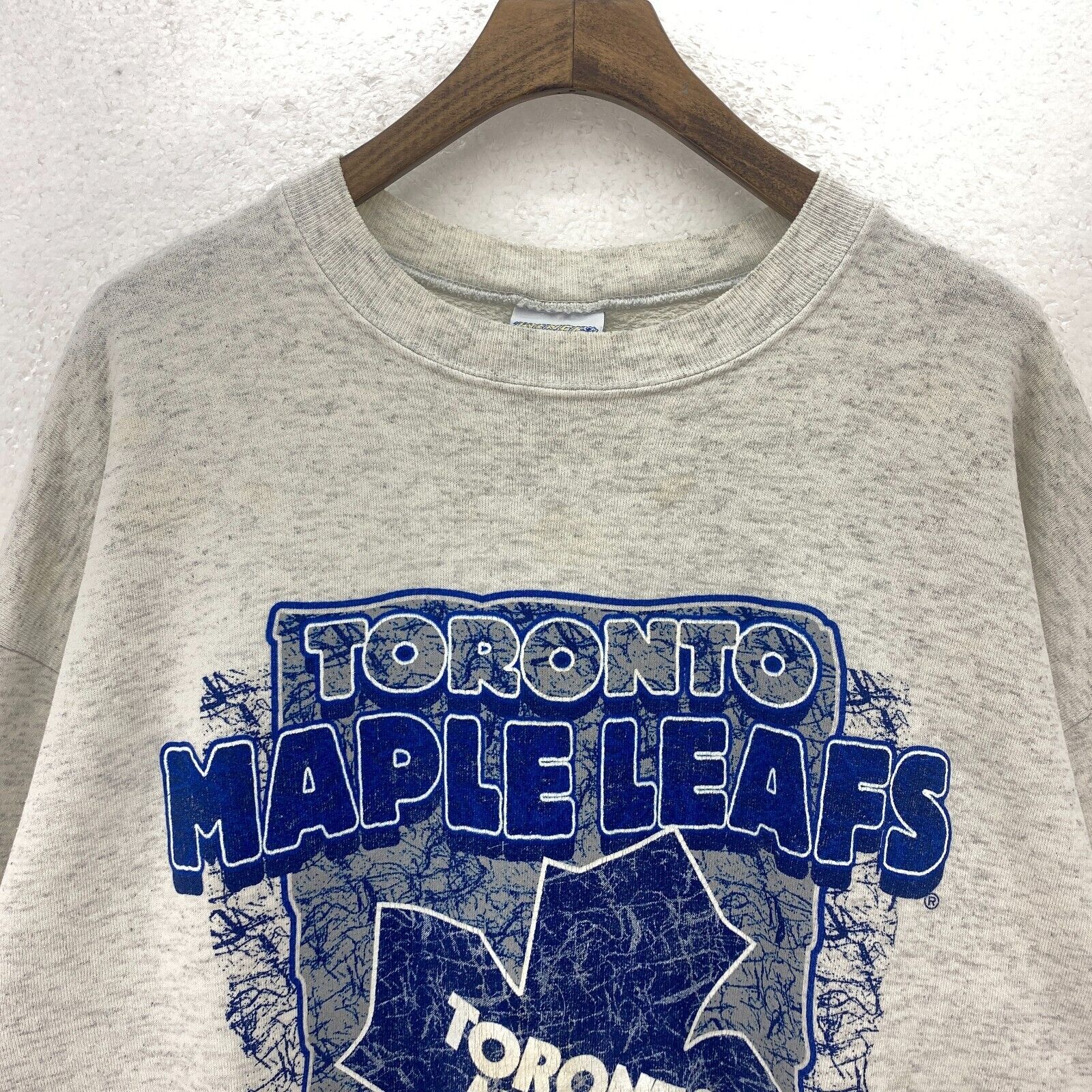Toronto Maple Leafs NHL Logo Gray Sweatshirt Size XL Crew Neck