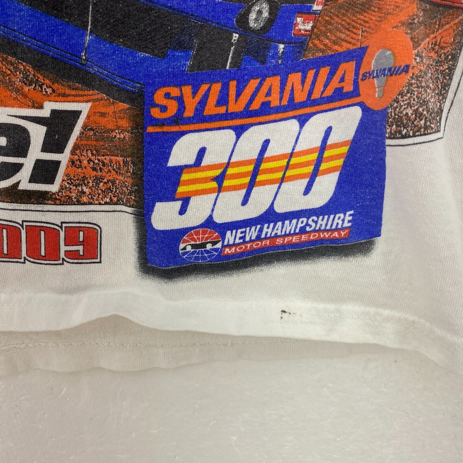 Chase Authentics NASCAR Live Free And Race White Vintage T-shirt Size M